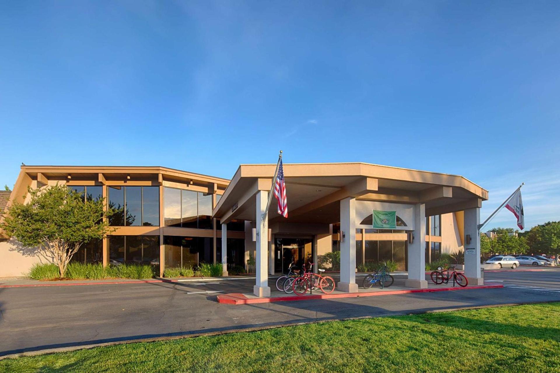 Red Lion Hotel Redding photo 5