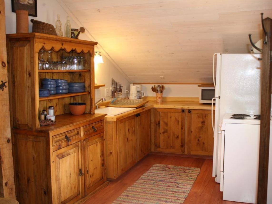 Riverside Meadows Cabins photo 37