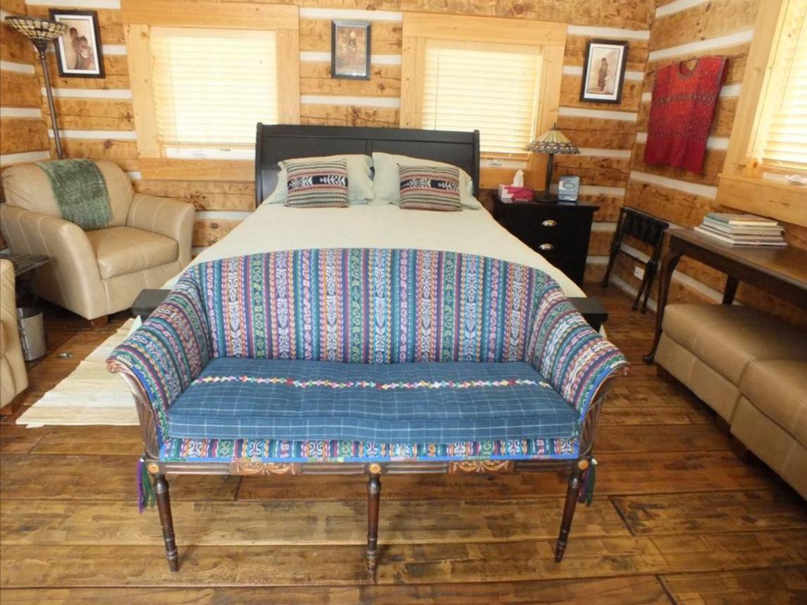 Riverside Meadows Cabins photo 28