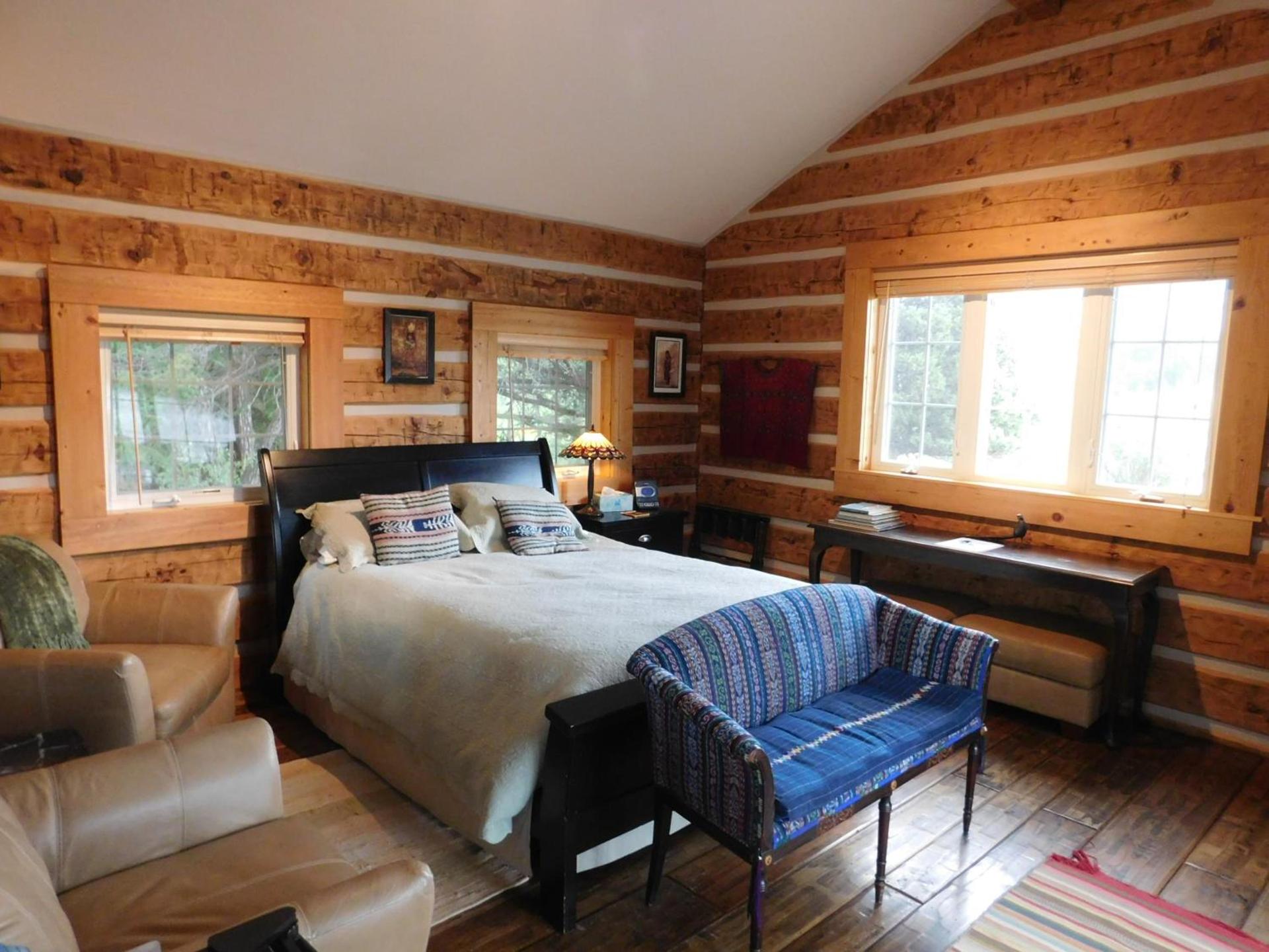 Riverside Meadows Cabins photo 3