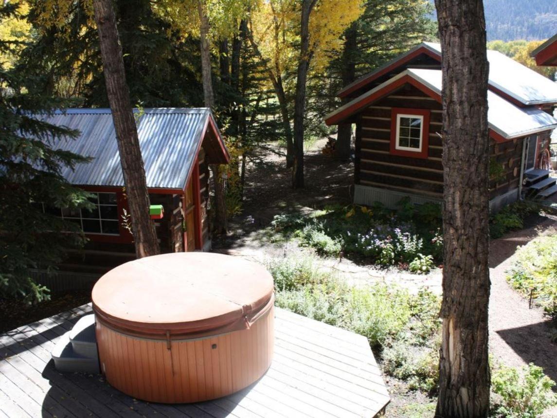 Riverside Meadows Cabins photo 6