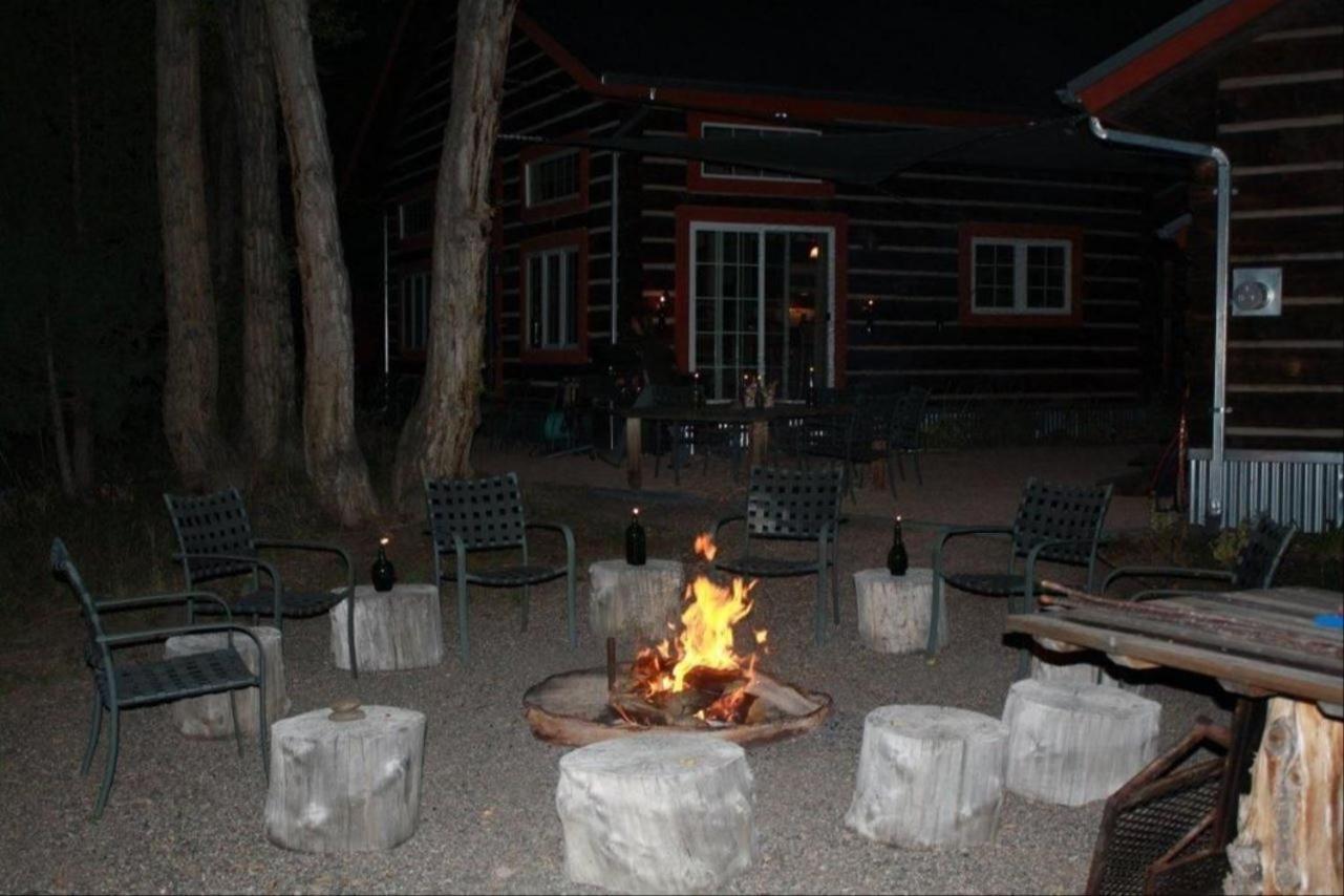Riverside Meadows Cabins photo 10