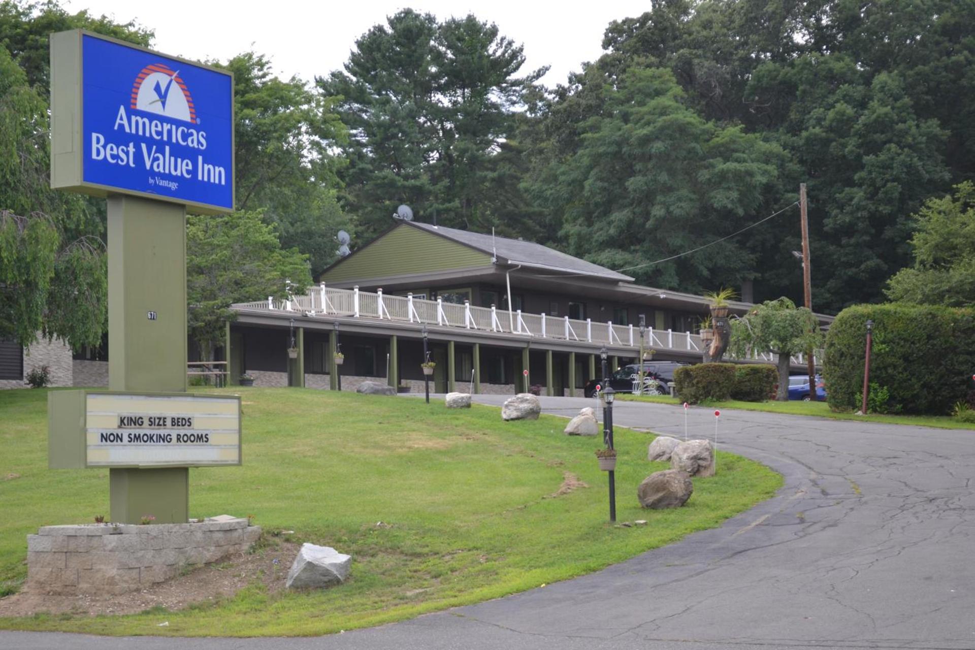 Mount Holyoke Inn photo 24