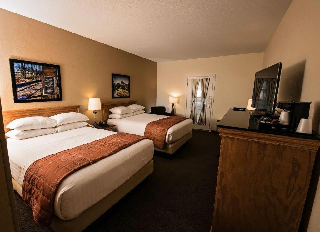 Marv Herzog Hotel photo 22
