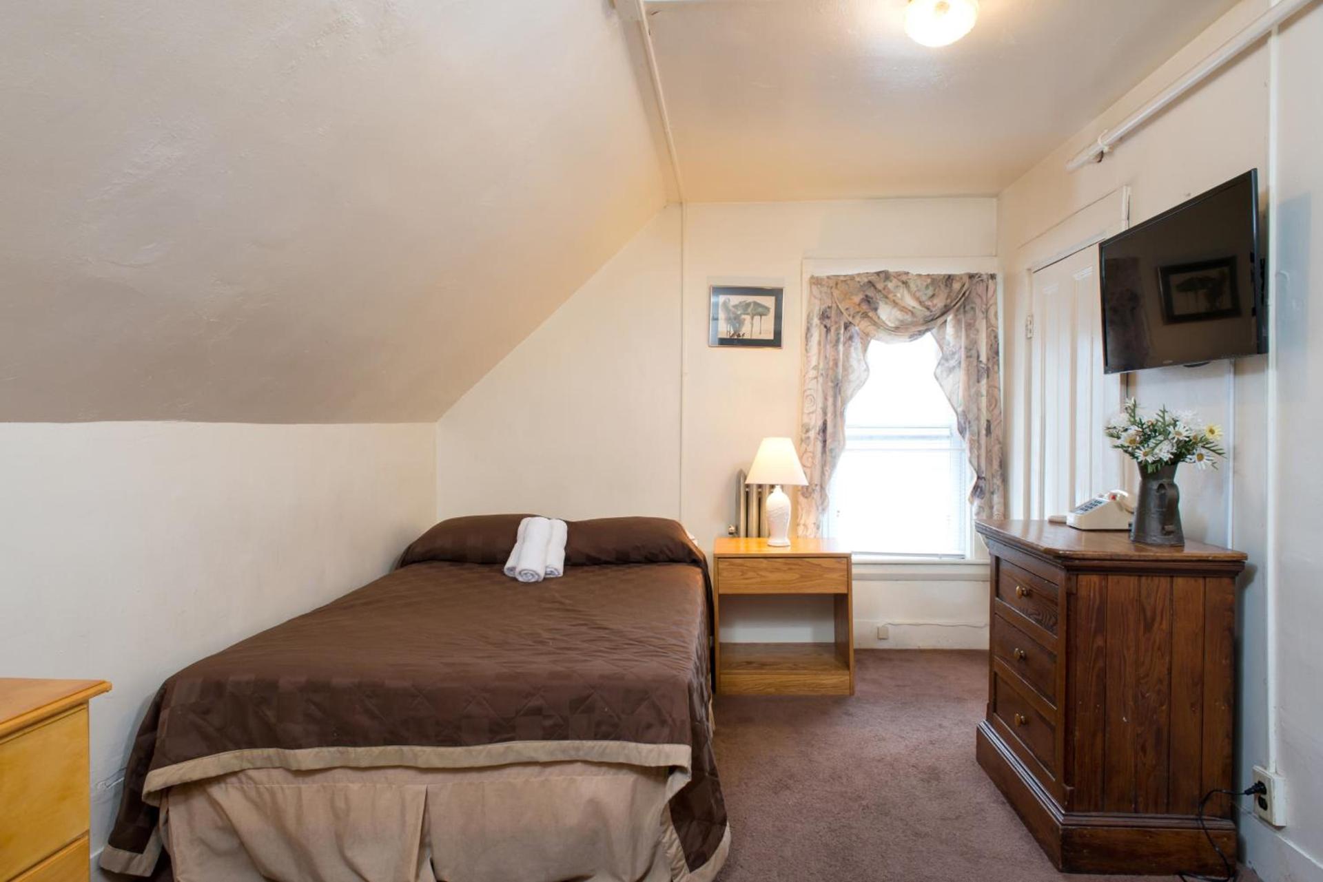 The Farrington Inn photo 8