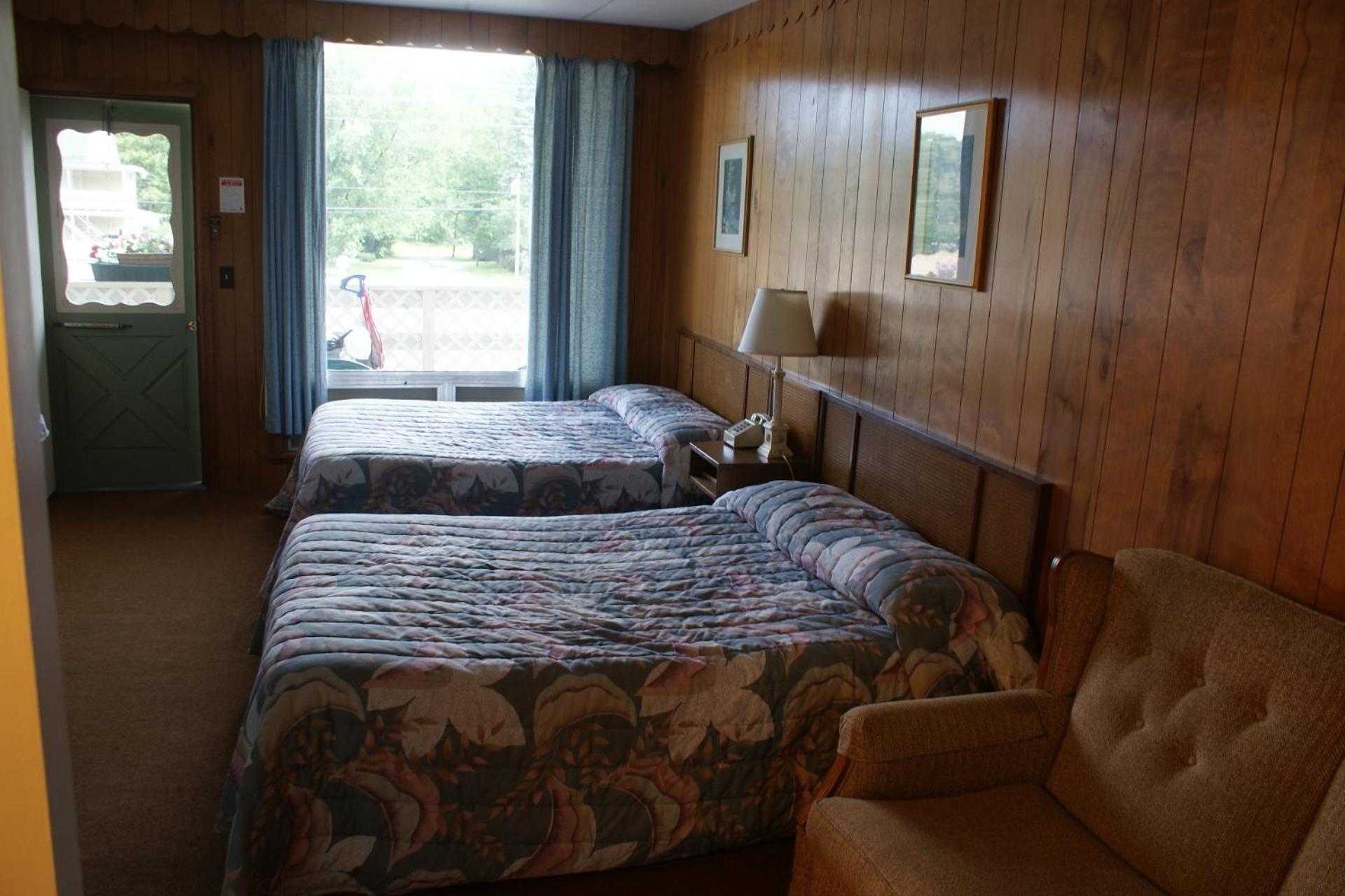 Northern Peaks Motor Inn photo 54