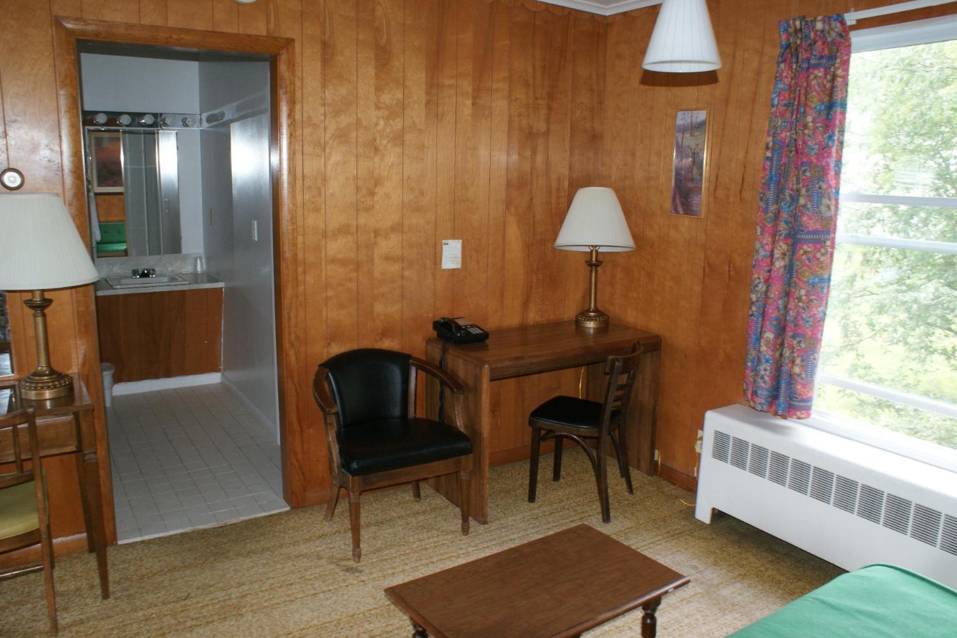 Northern Peaks Motor Inn photo 56