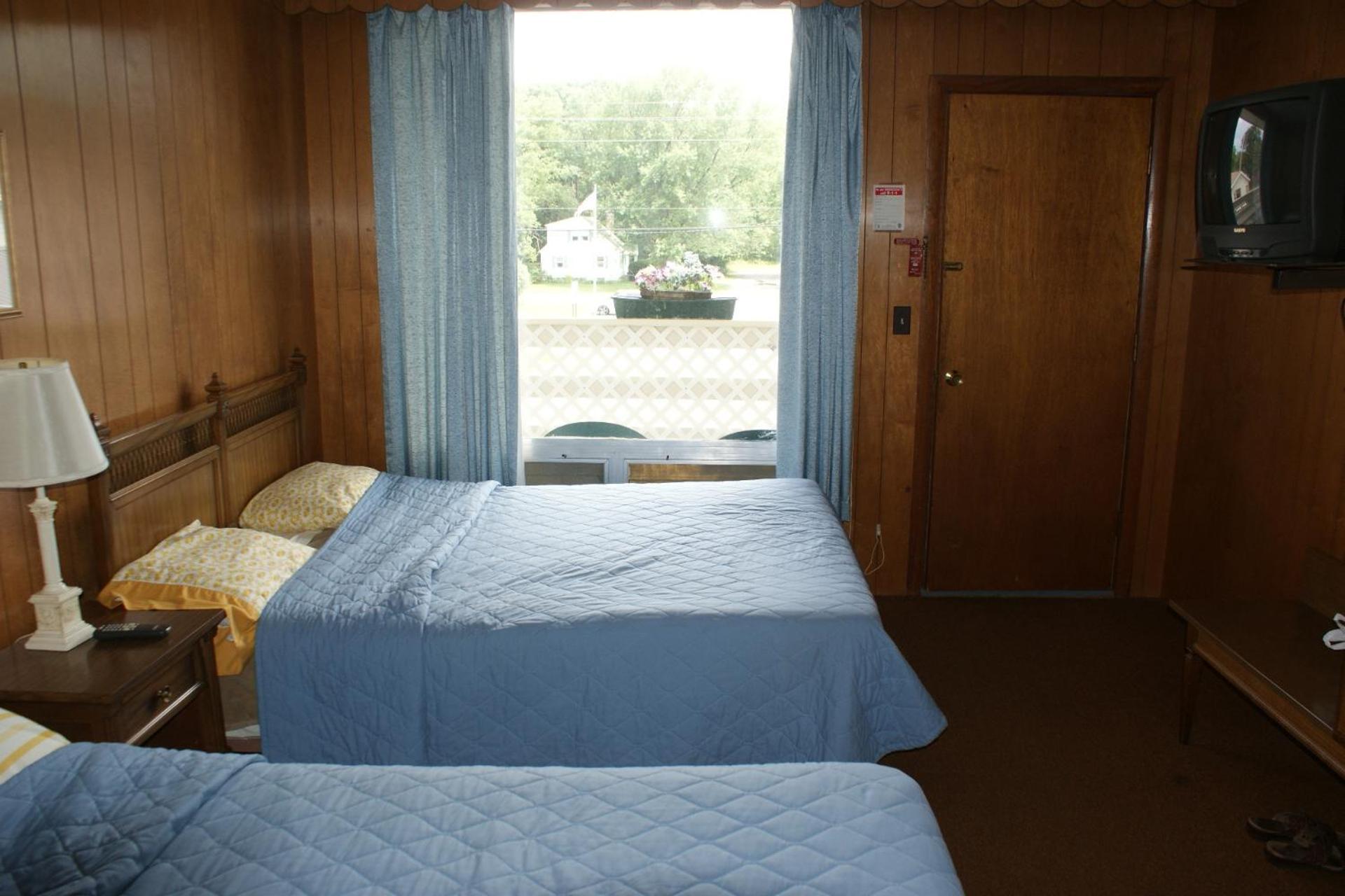 Northern Peaks Motor Inn photo 63