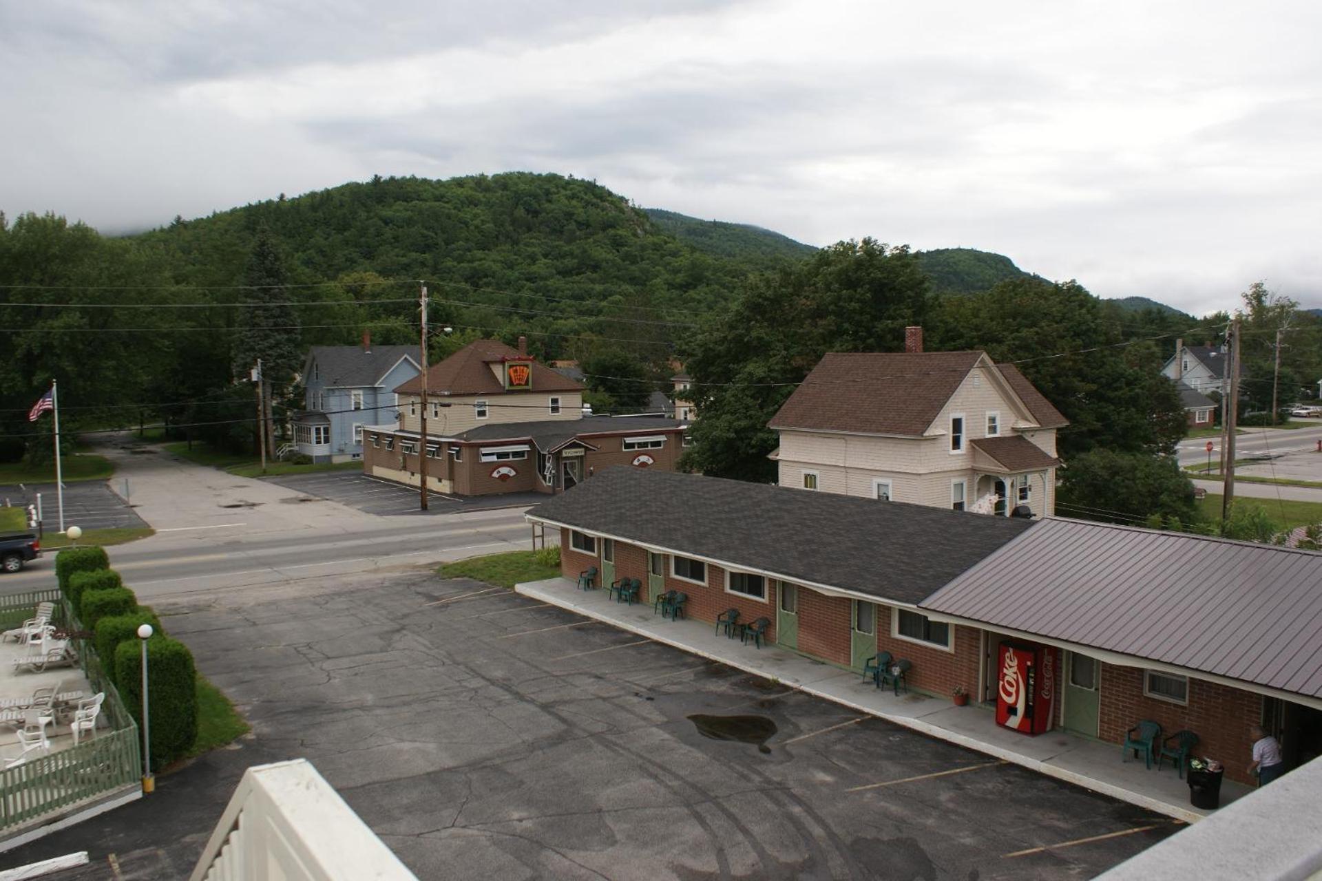 Northern Peaks Motor Inn photo 81