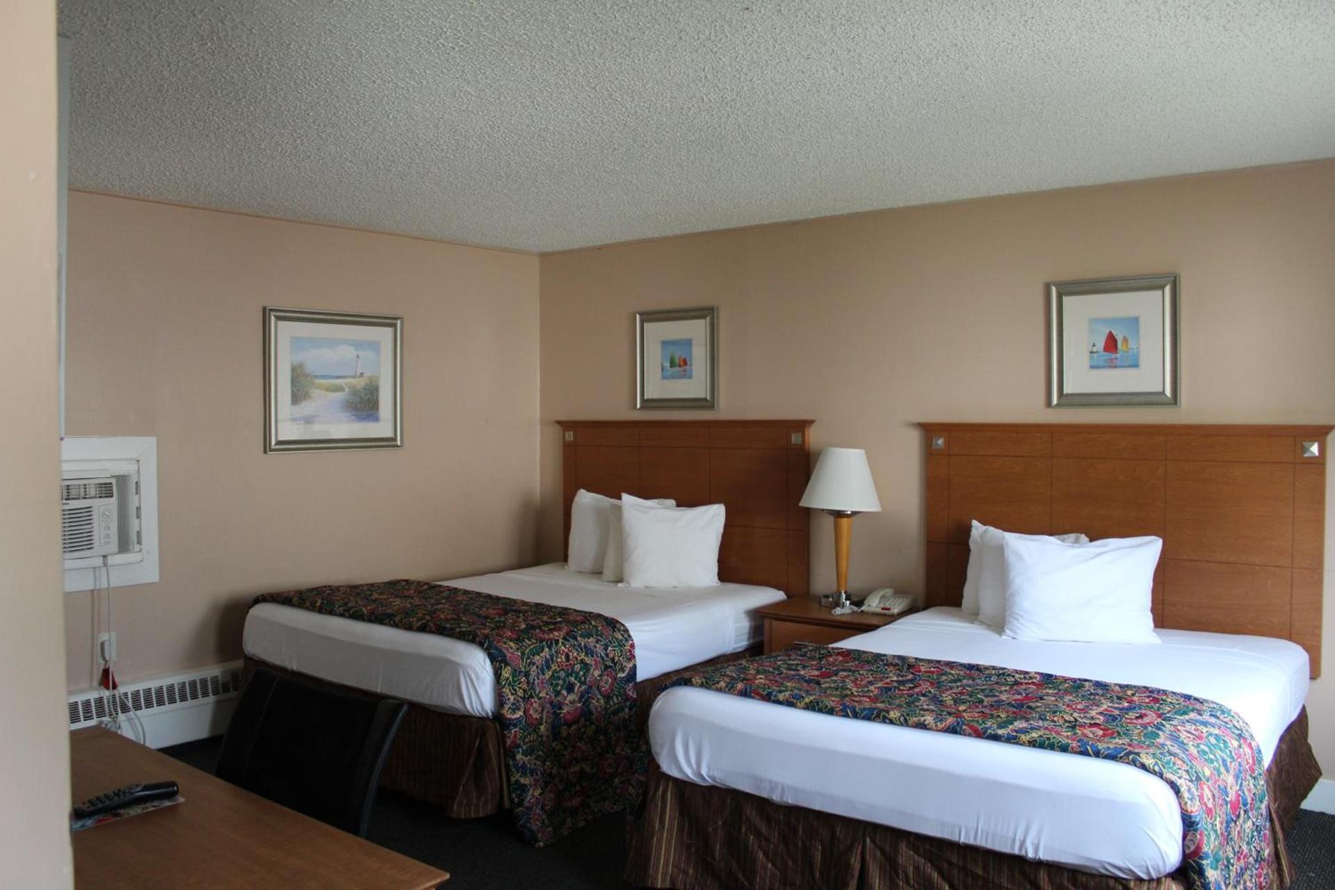 Capri Motel photo 85