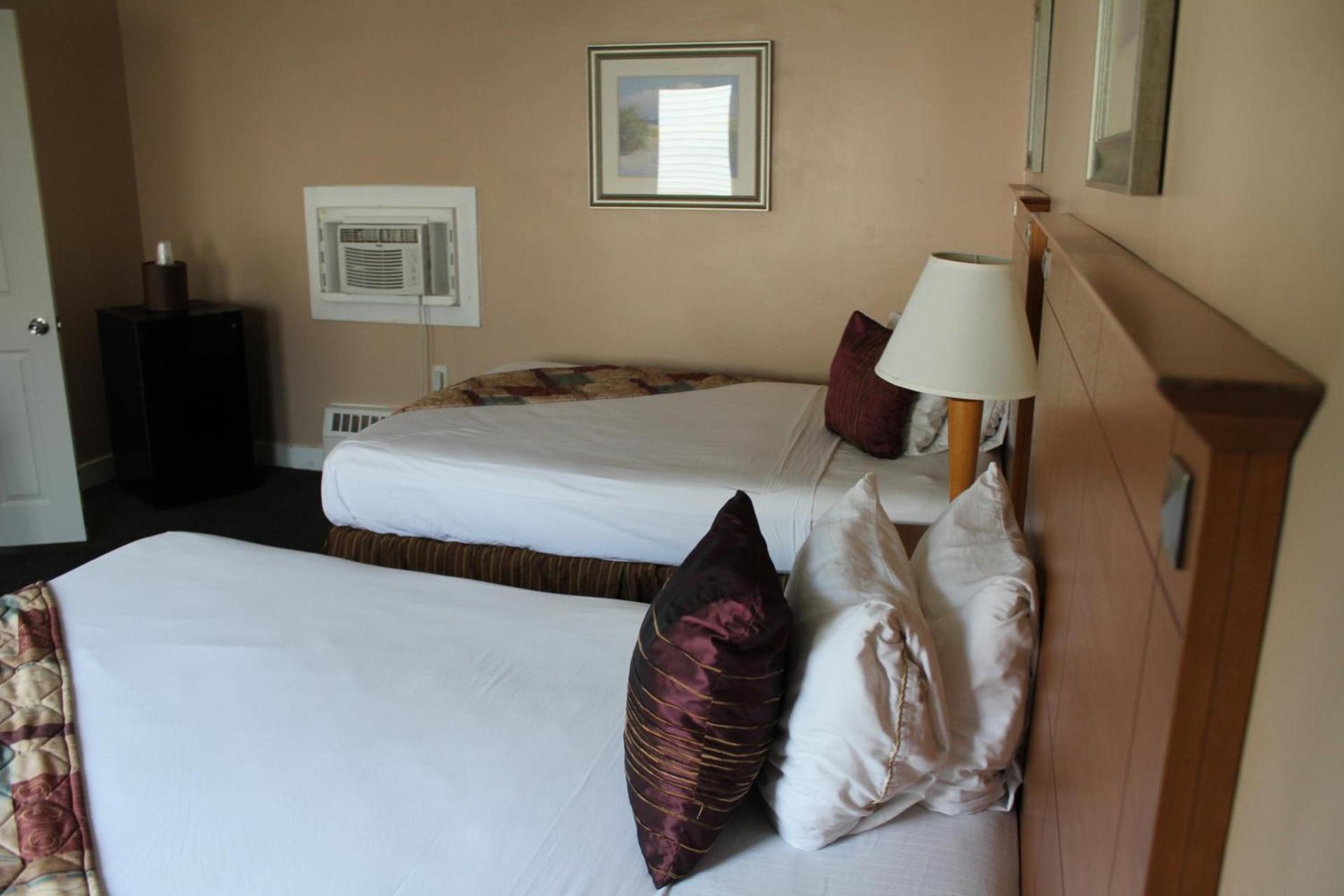 Capri Motel photo 47