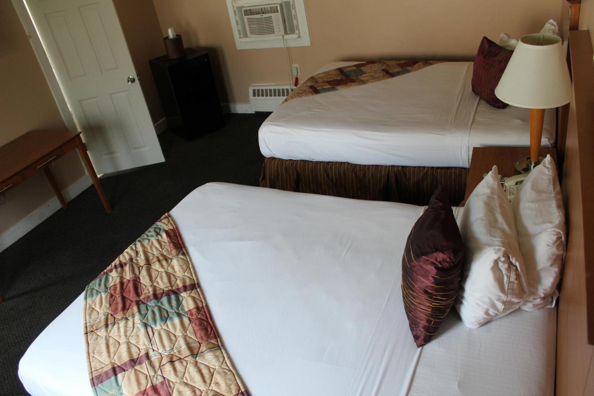 Capri Motel photo 27