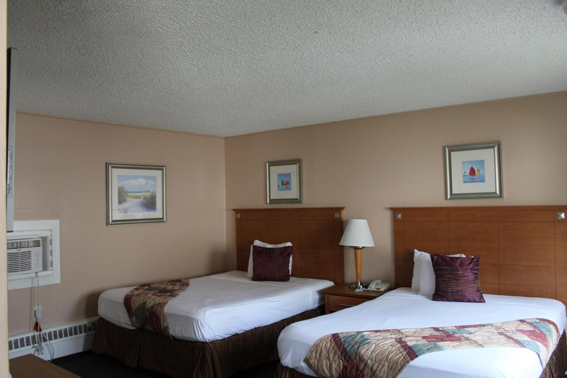 Capri Motel photo 72