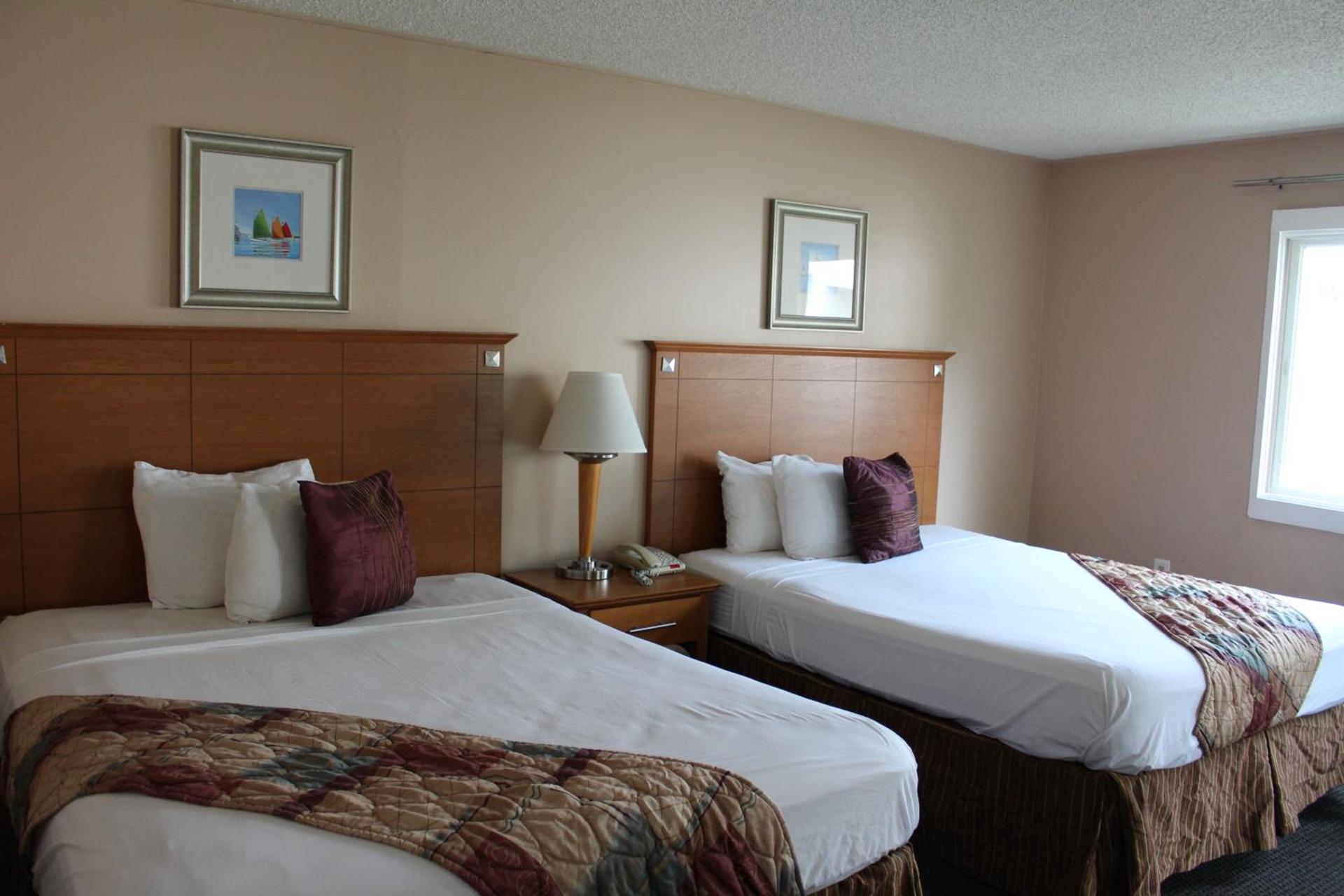 Capri Motel photo 40