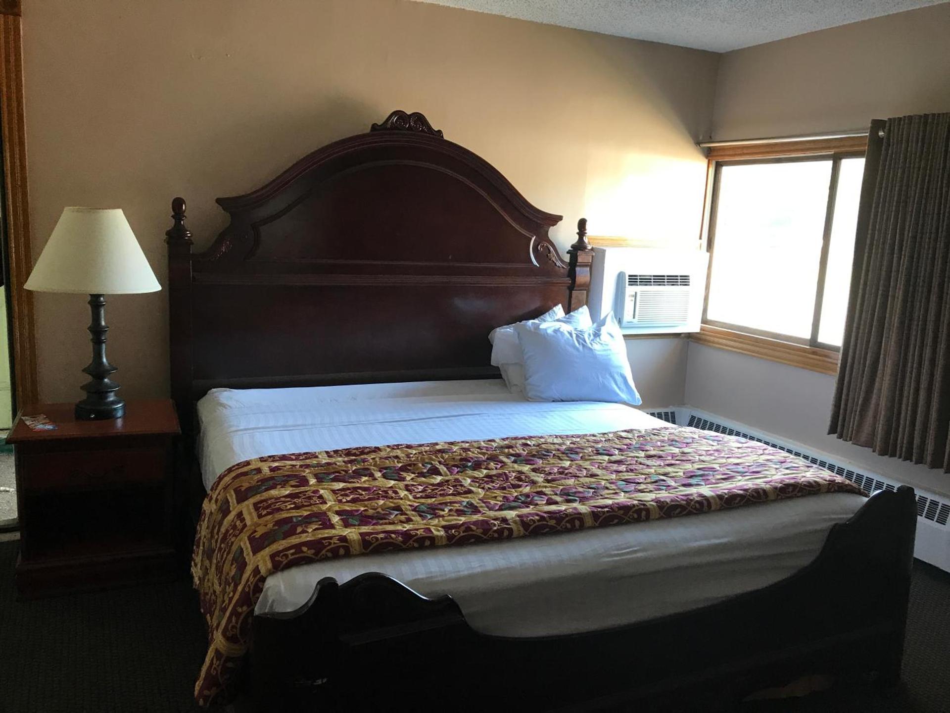 Capri Motel photo 84