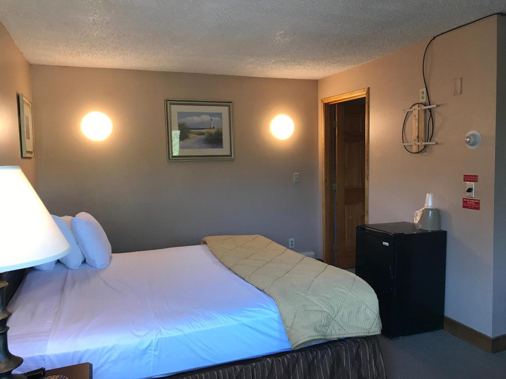 Capri Motel photo 58