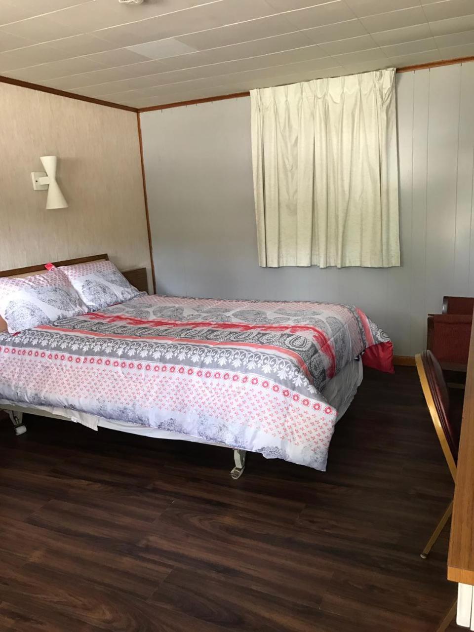 Melody Motor Lodge photo 39