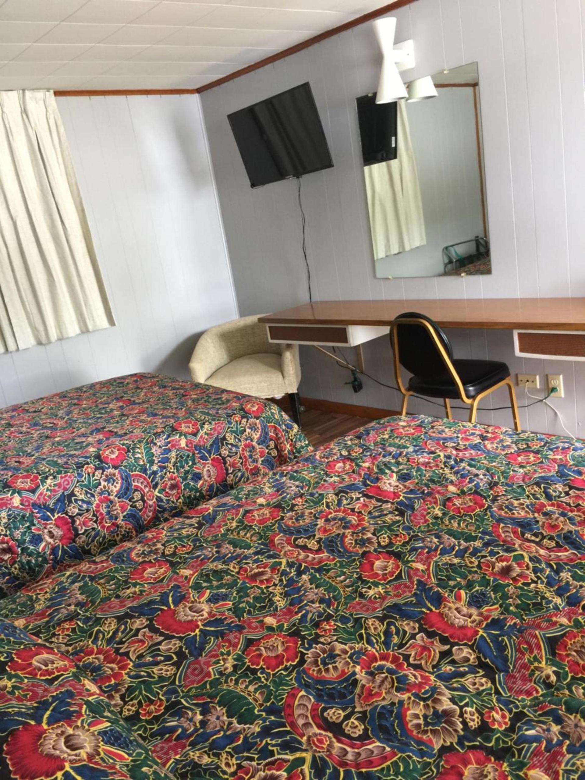 Melody Motor Lodge photo 29