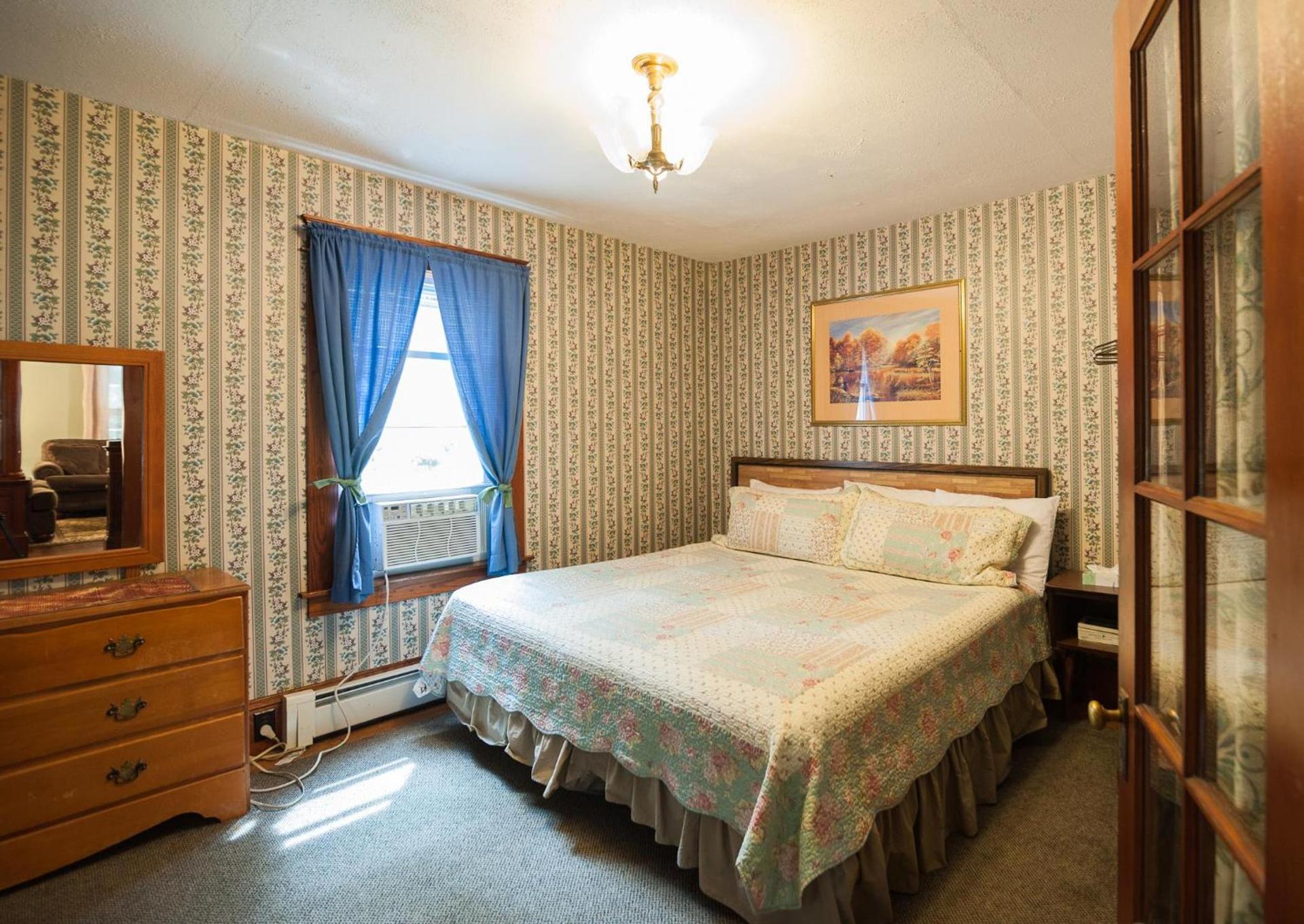 Profile Motel & Cottages photo 8