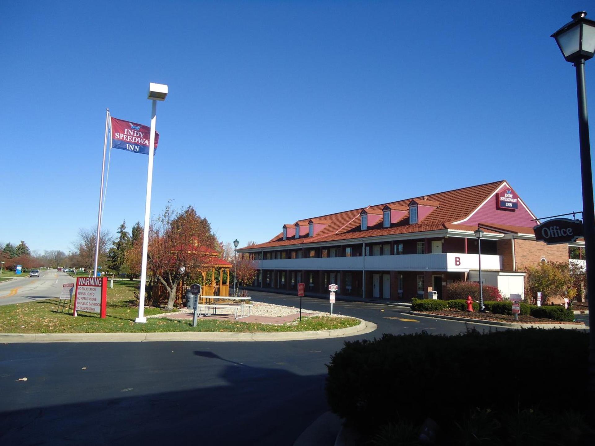 Indy Speedway Inn photo 1