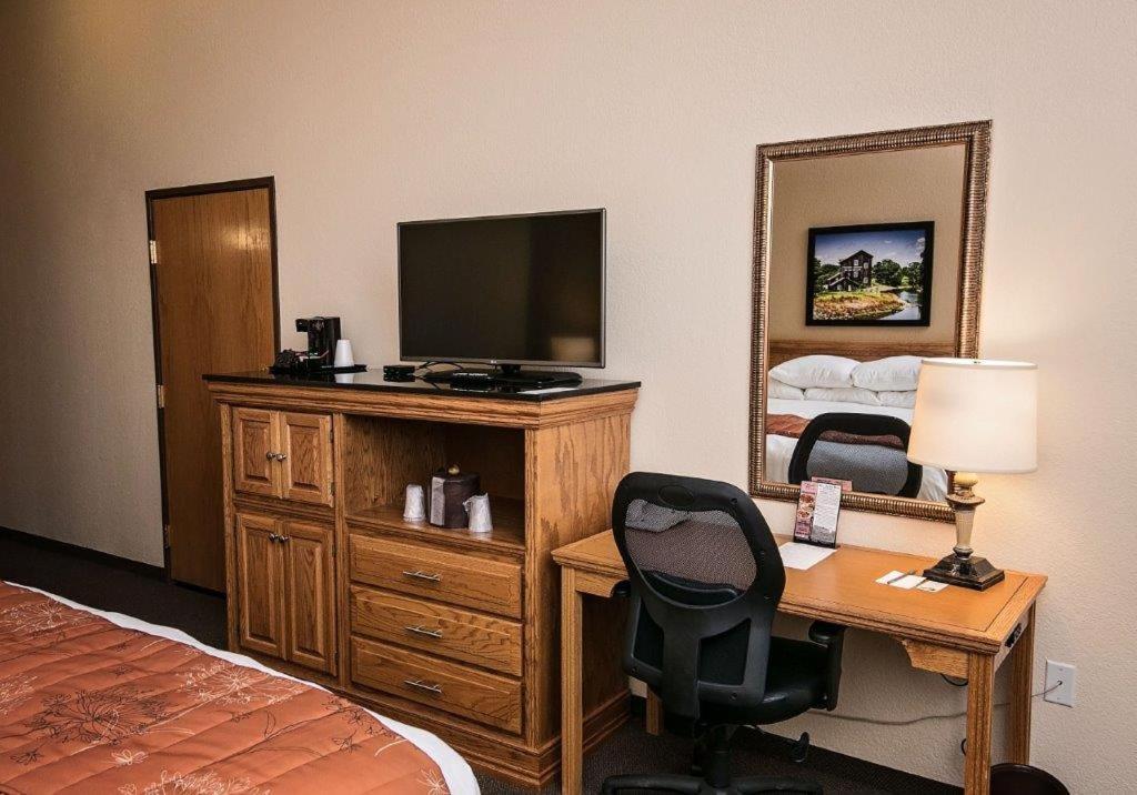 Marv Herzog Hotel photo 18