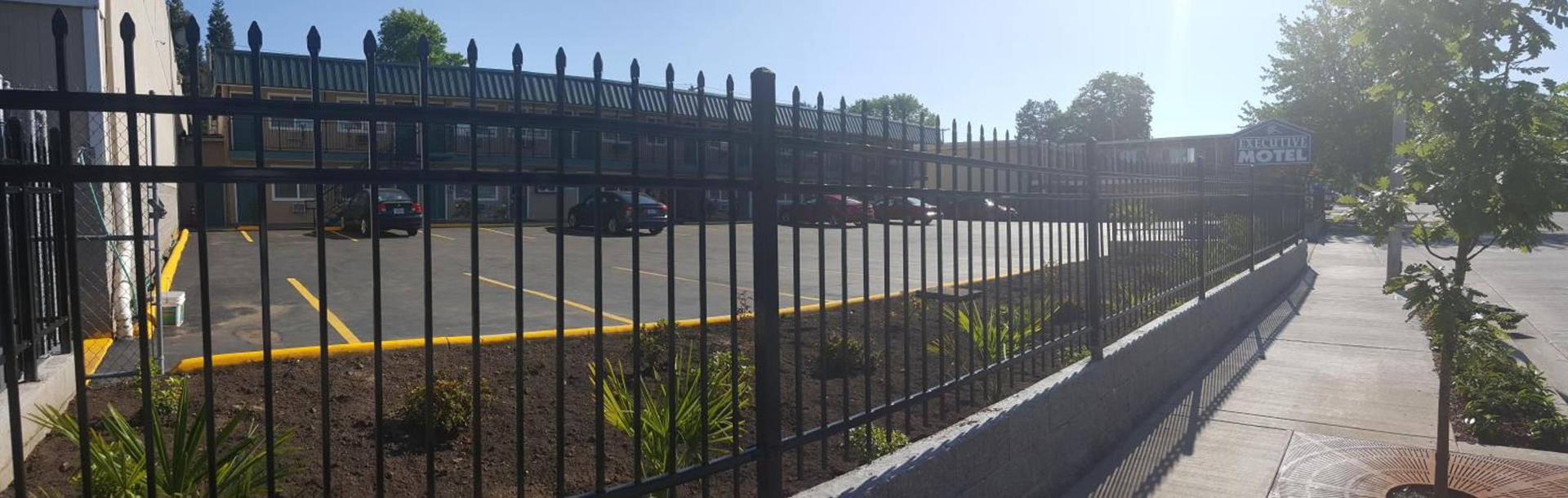 Executive Motel photo 2