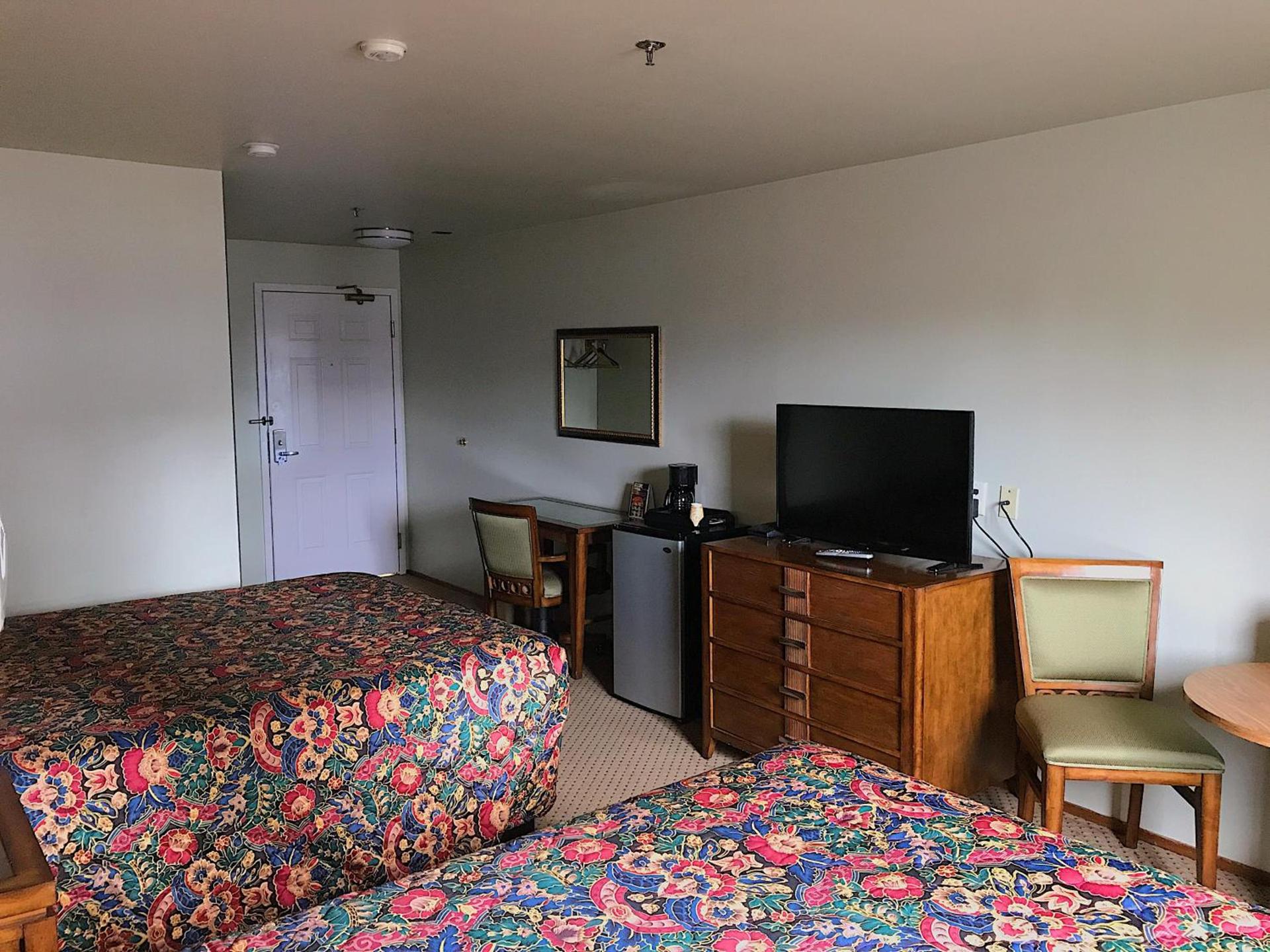Bay City Inn photo 28
