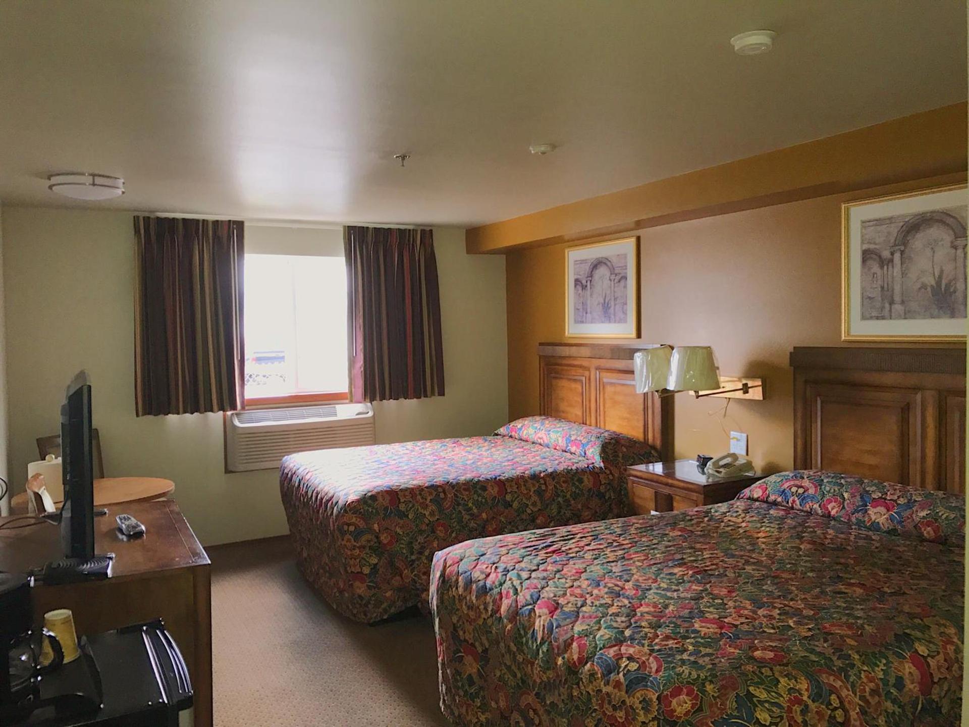 Bay City Inn photo 32