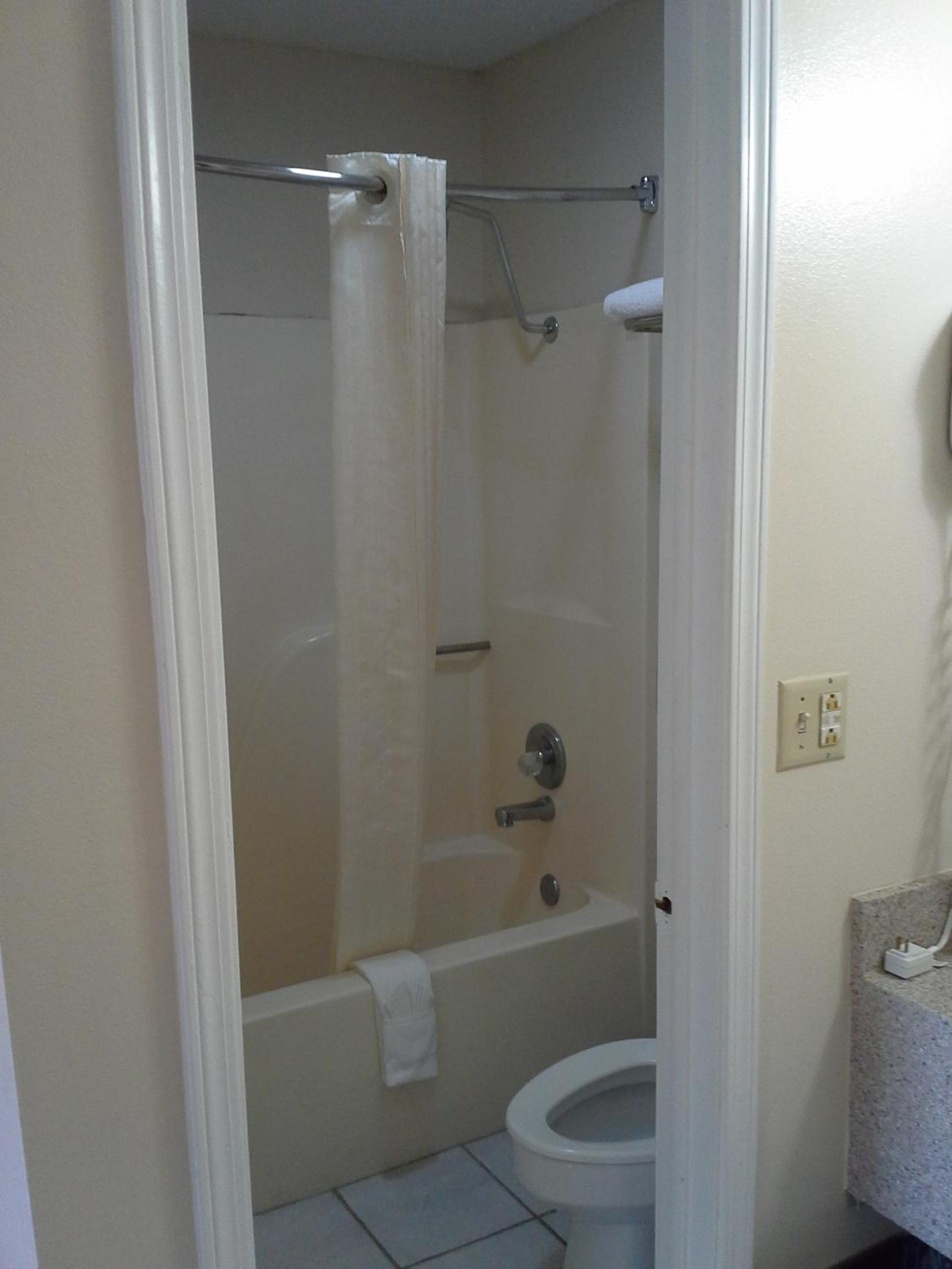 Regency 7 Motel photo 36
