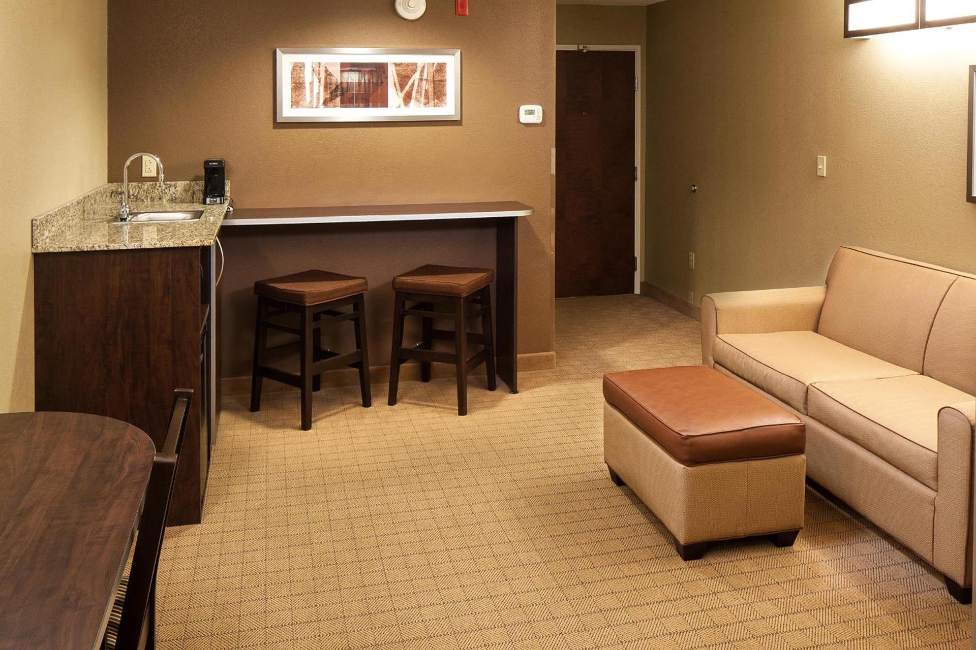 Microtel Inn & Suites by Wyndham St Clairsville - Wheeling photo 44
