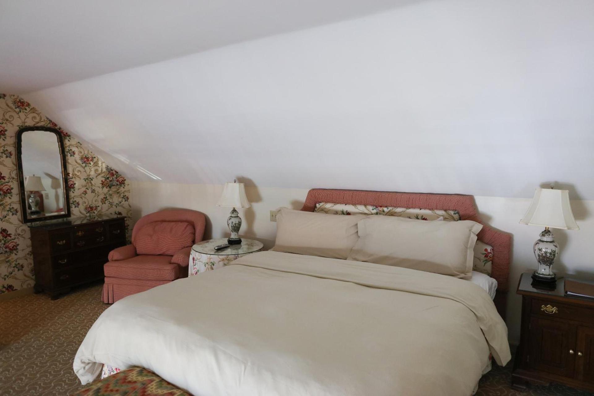 Golden Plough Inn photo 16