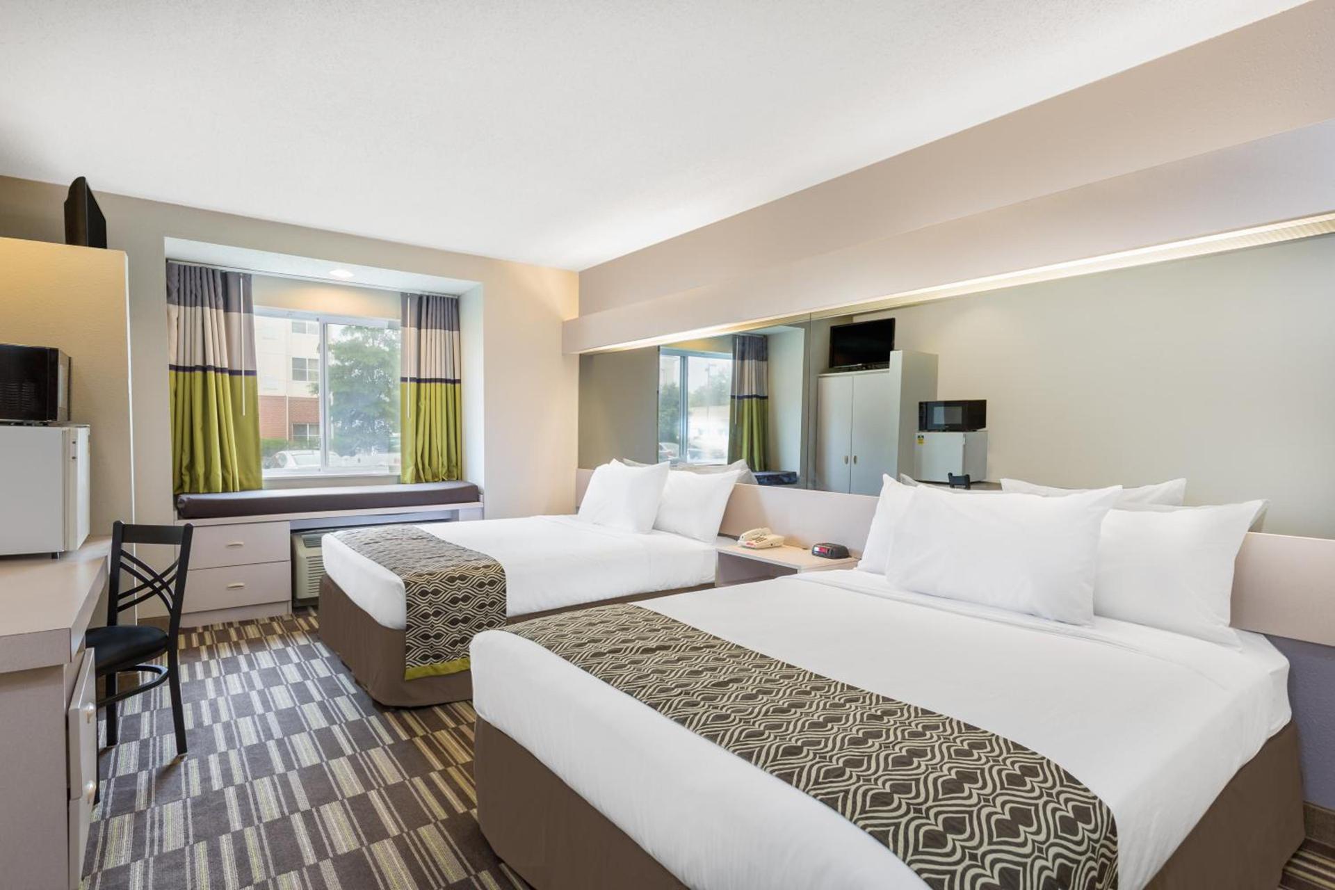 Microtel Inn & Suites by Wyndham photo 7