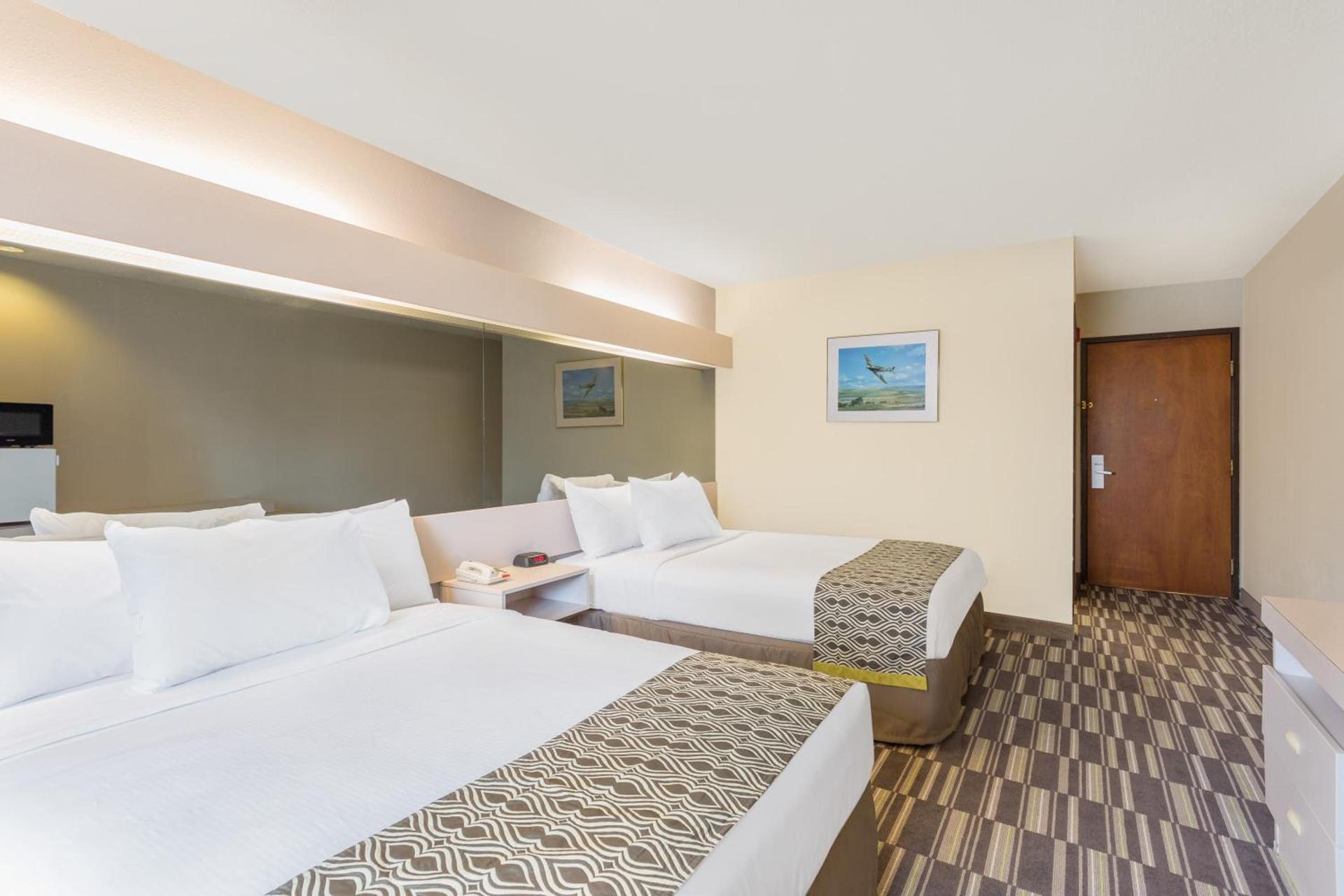 Microtel Inn & Suites by Wyndham photo 6
