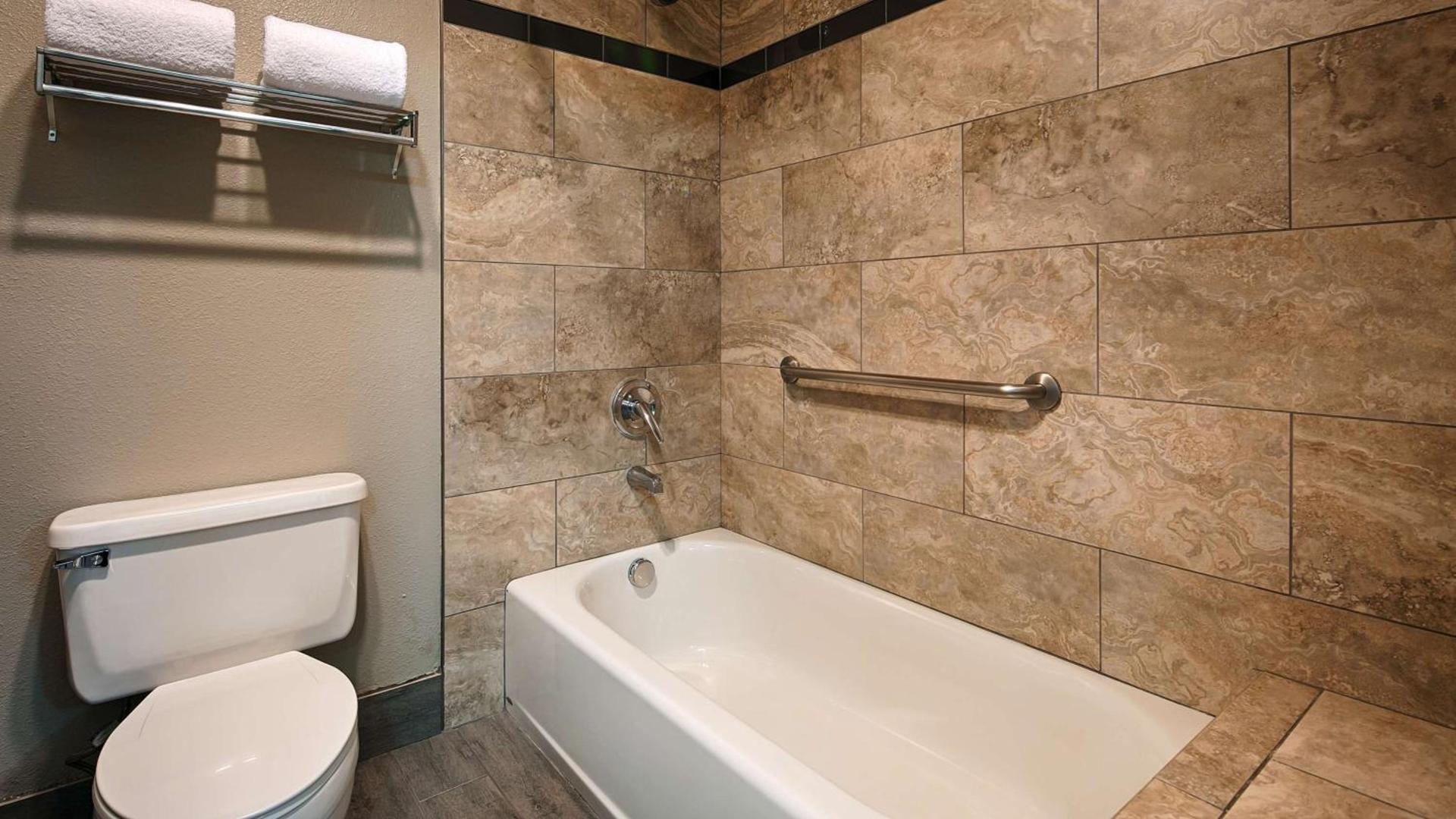 Best Western Desert Villa Inn photo 20