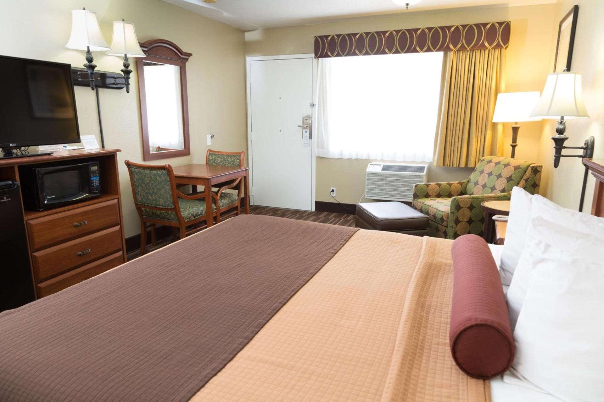 Best Western Desert Winds photo 12