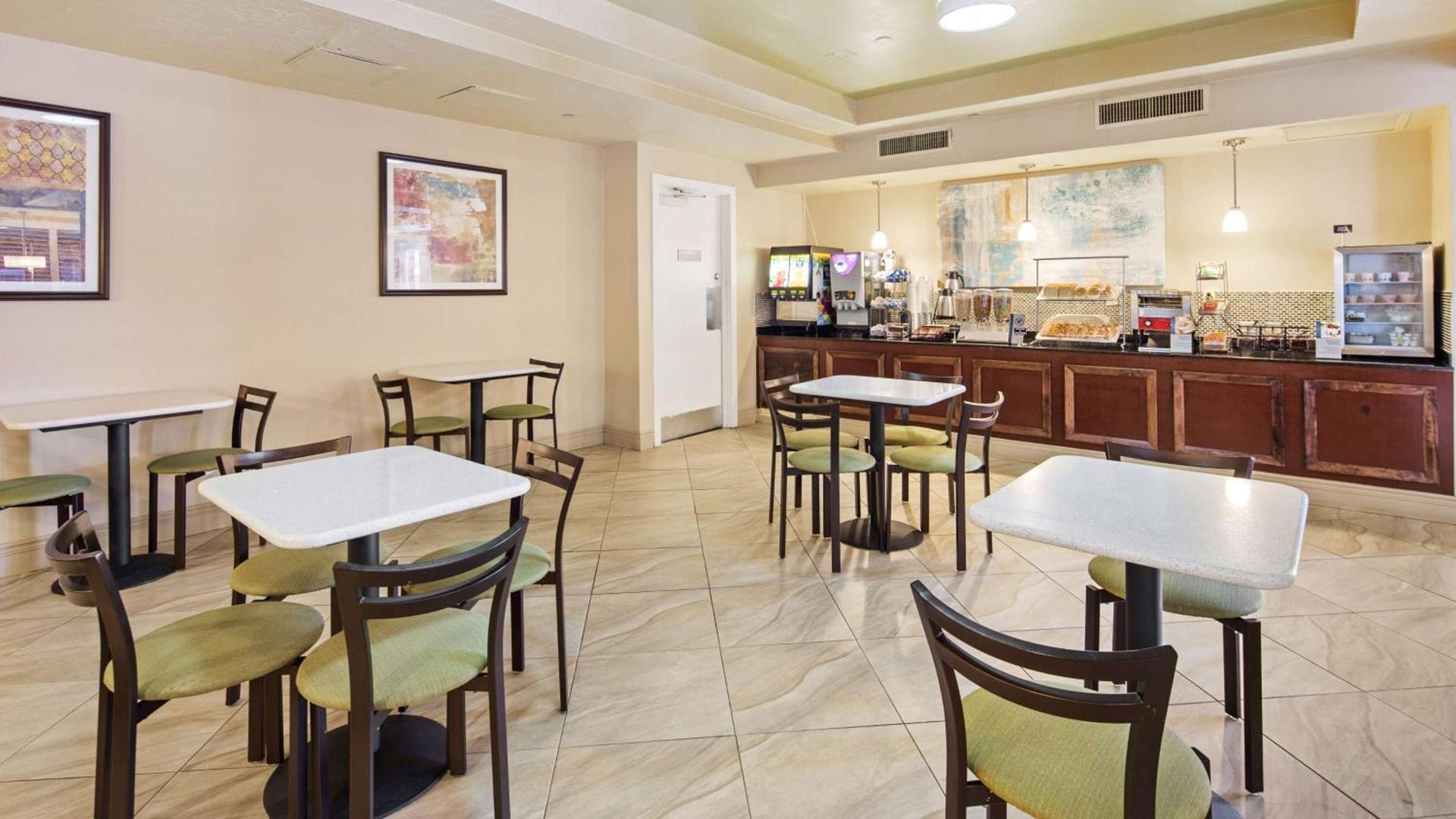 Best Western Plus Deerfield Beach Hotel & Suites photo 32