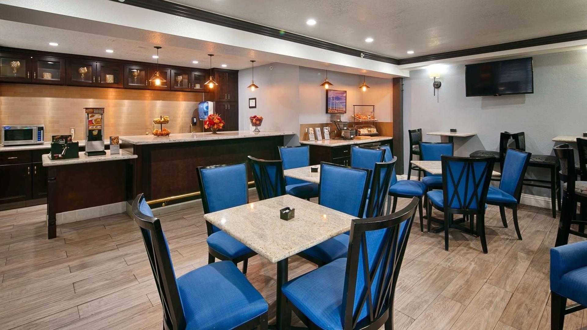 Best Western Plus Diamond Valley Inn photo 4