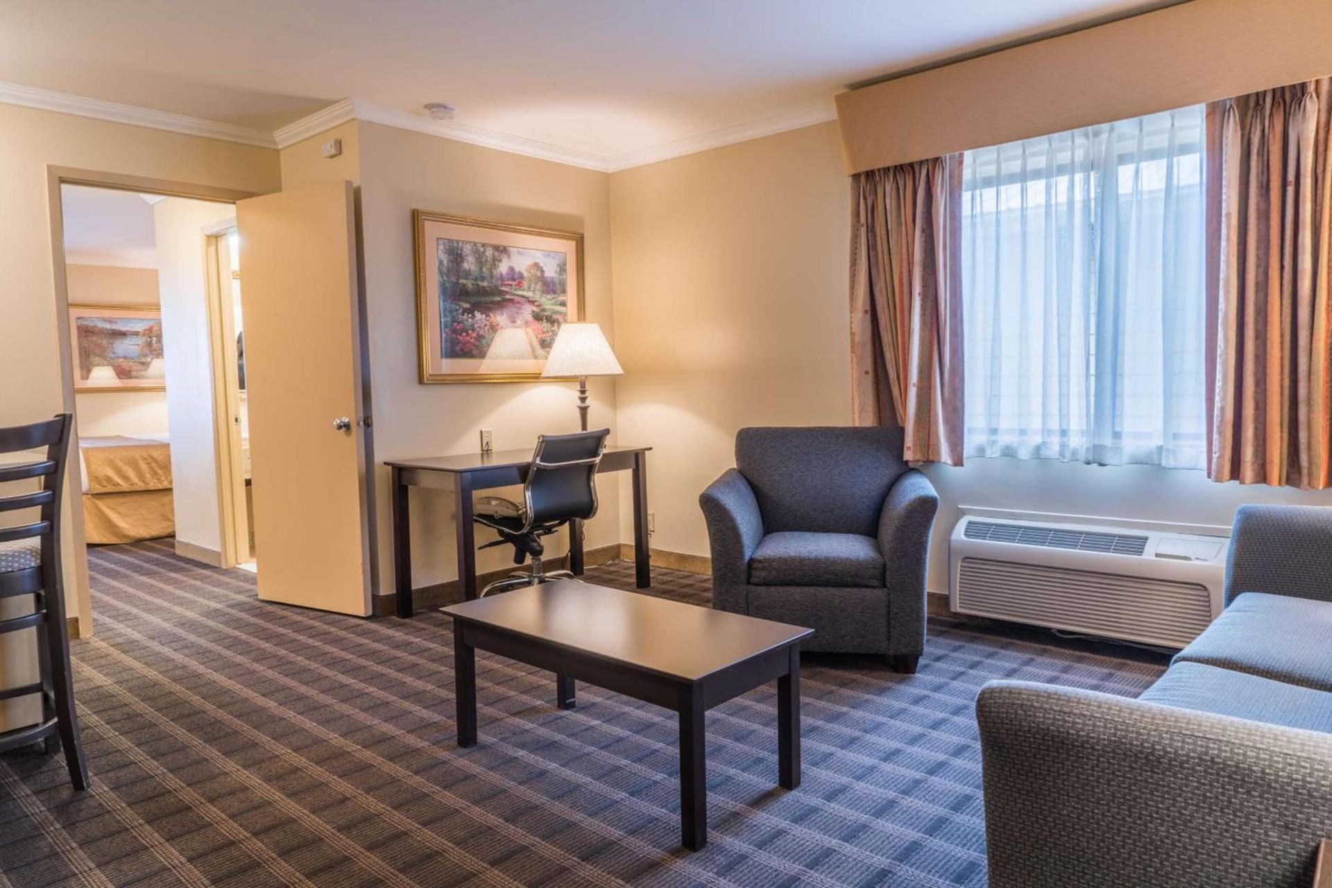 Best Western Inn & Suites photo 20