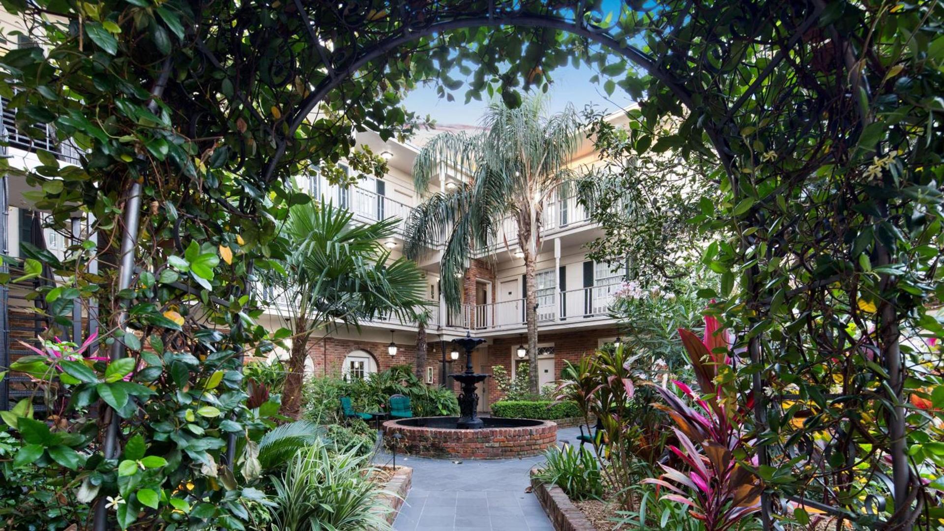 Best Western Plus French Quarter Courtyard Hotel photo 21