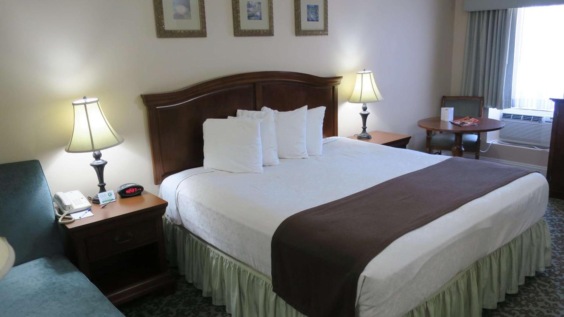 Best Western Plus French Quarter Courtyard Hotel photo 14