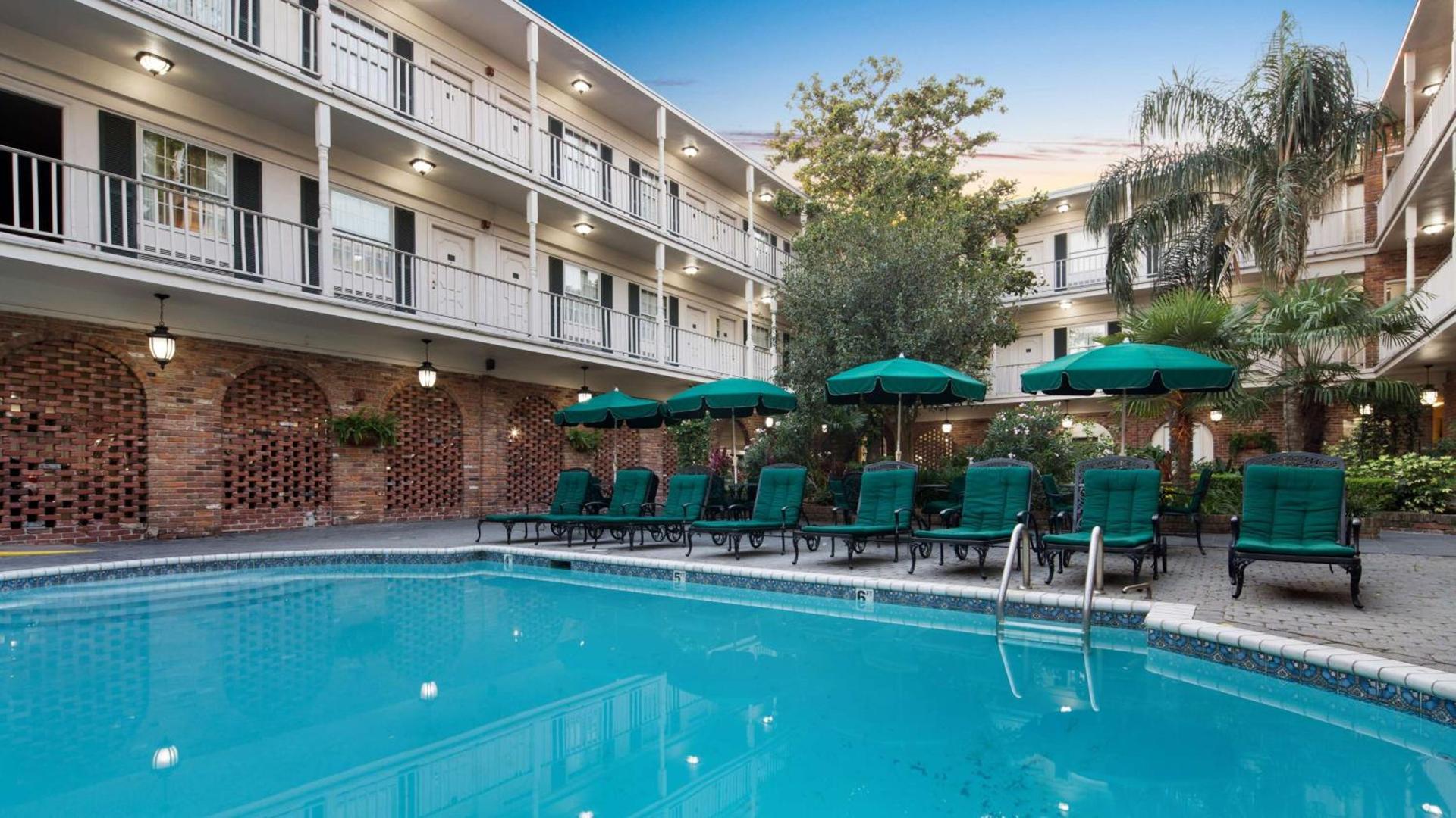 Best Western Plus French Quarter Courtyard Hotel photo 3
