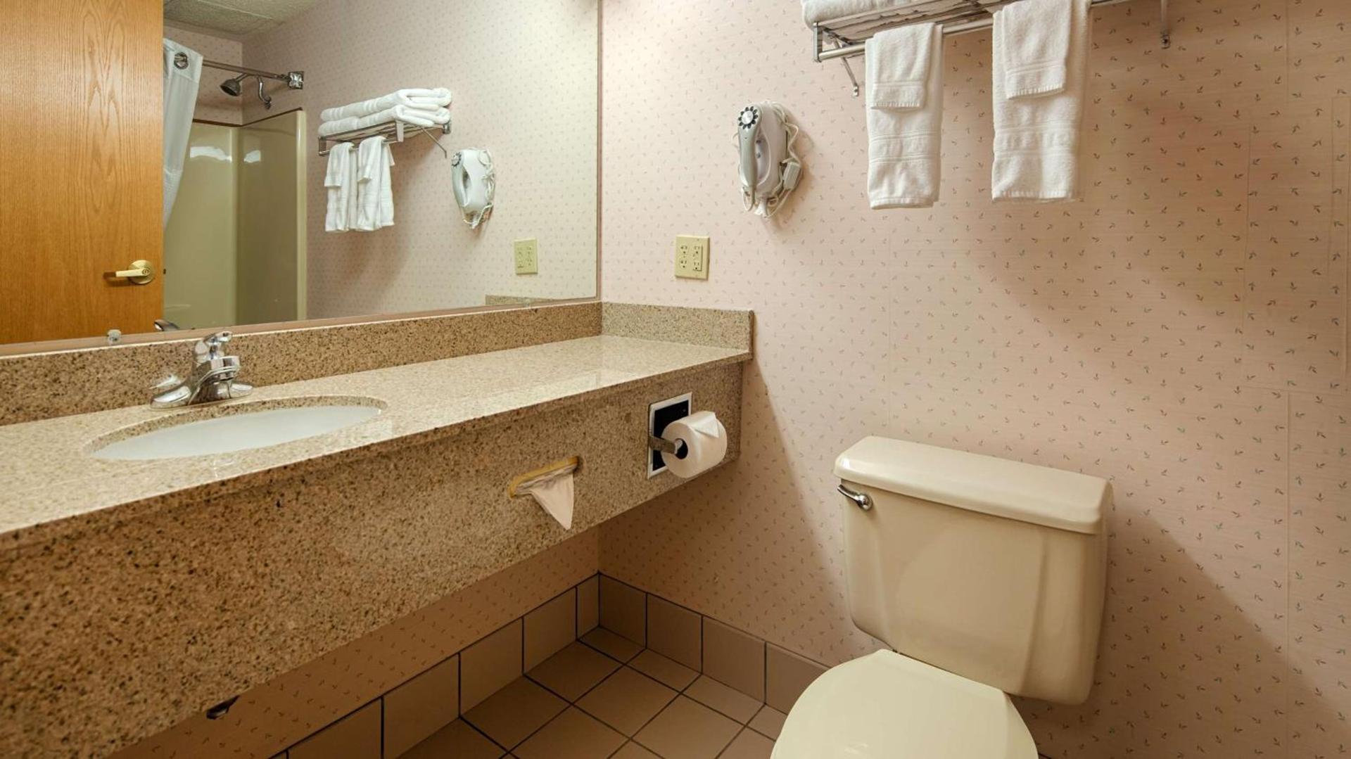 Best Western Sault Ste. Marie photo 14