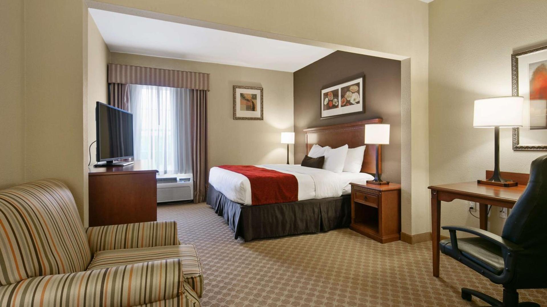Best Western Plus Georgetown Inn & Suites photo 5