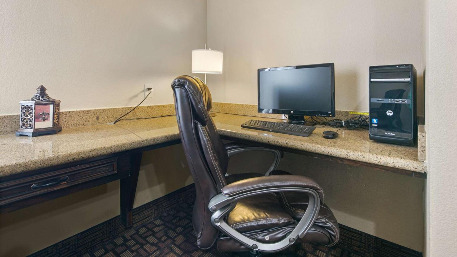 Best Western Plus Georgetown Inn & Suites photo 26