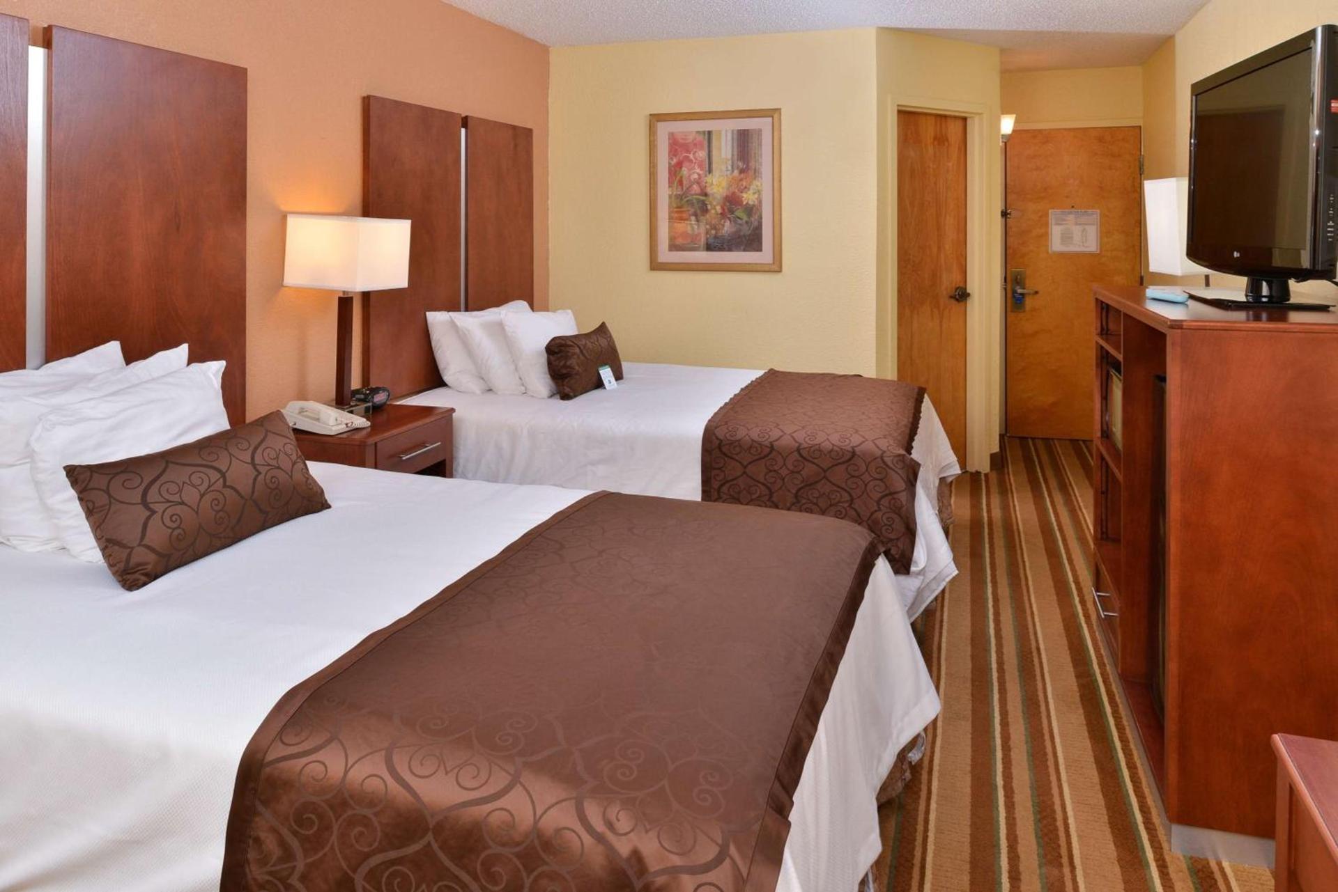 Best Western Plus Richmond photo 23