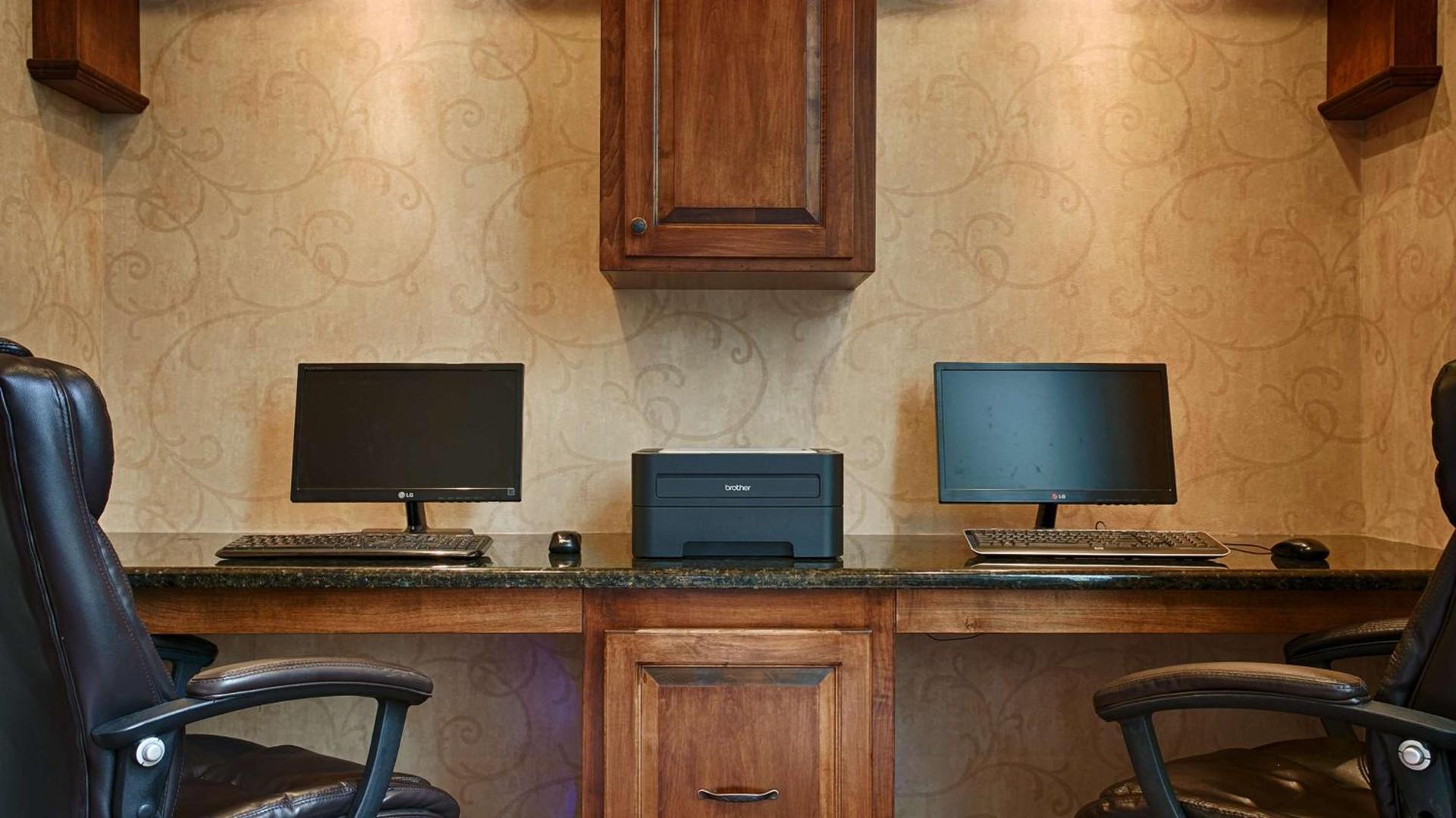 Best Western Plus Southpark Inn & Suites photo 20