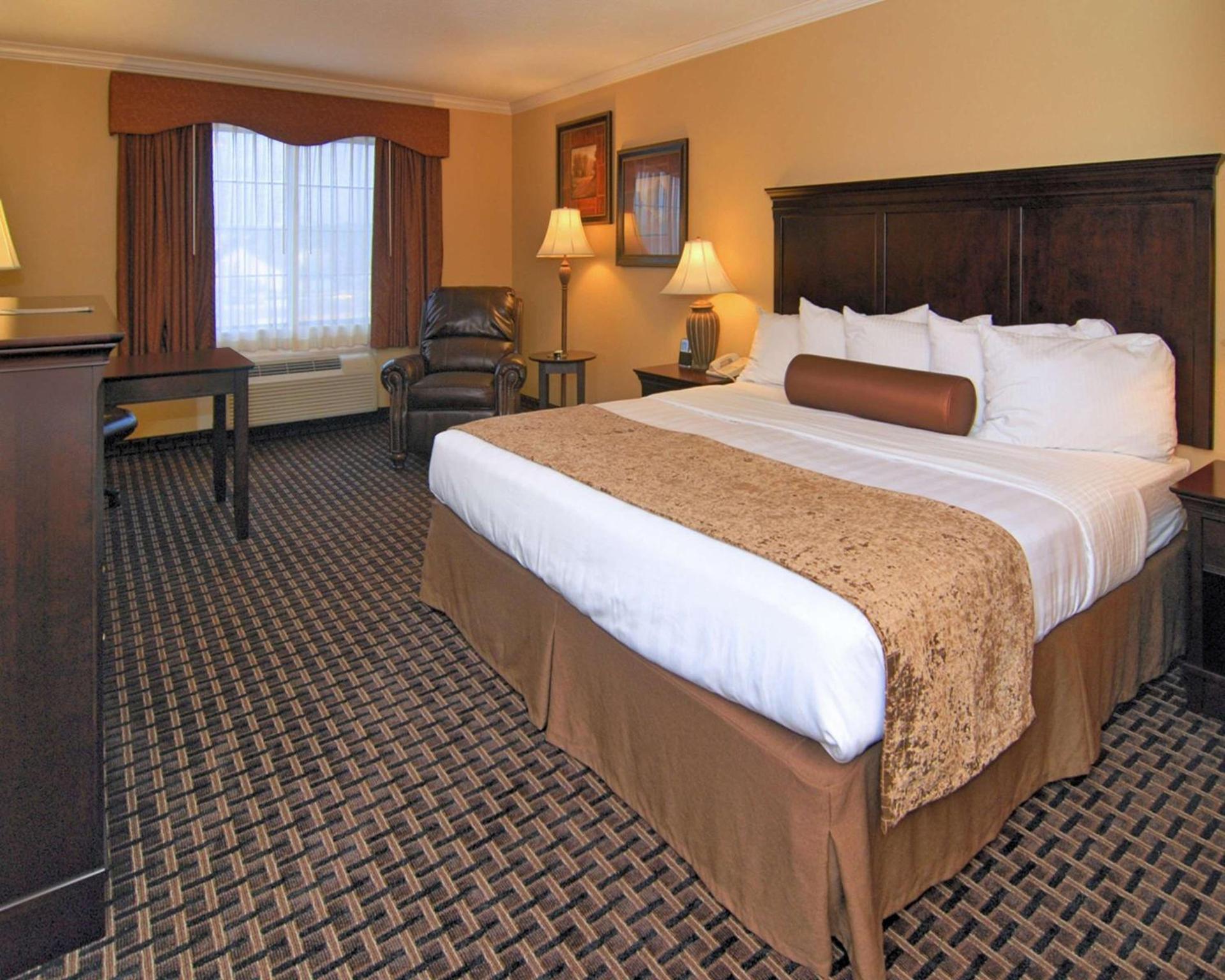 Best Western Plus Southpark Inn & Suites photo 14