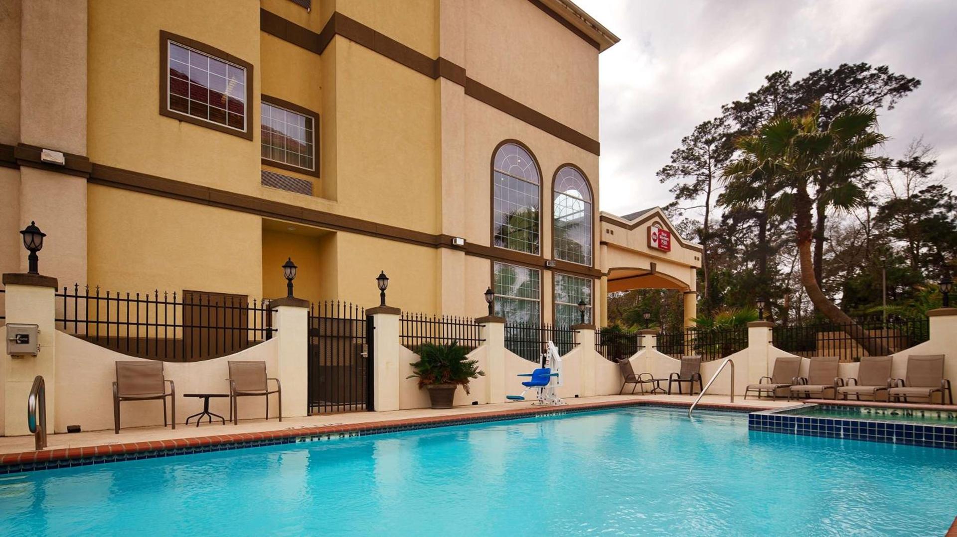 Best Western Plus New Caney Inn & Suites photo 8