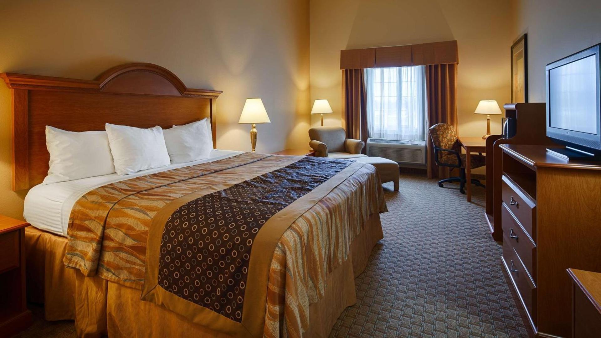 Best Western Plus New Caney Inn & Suites photo 11