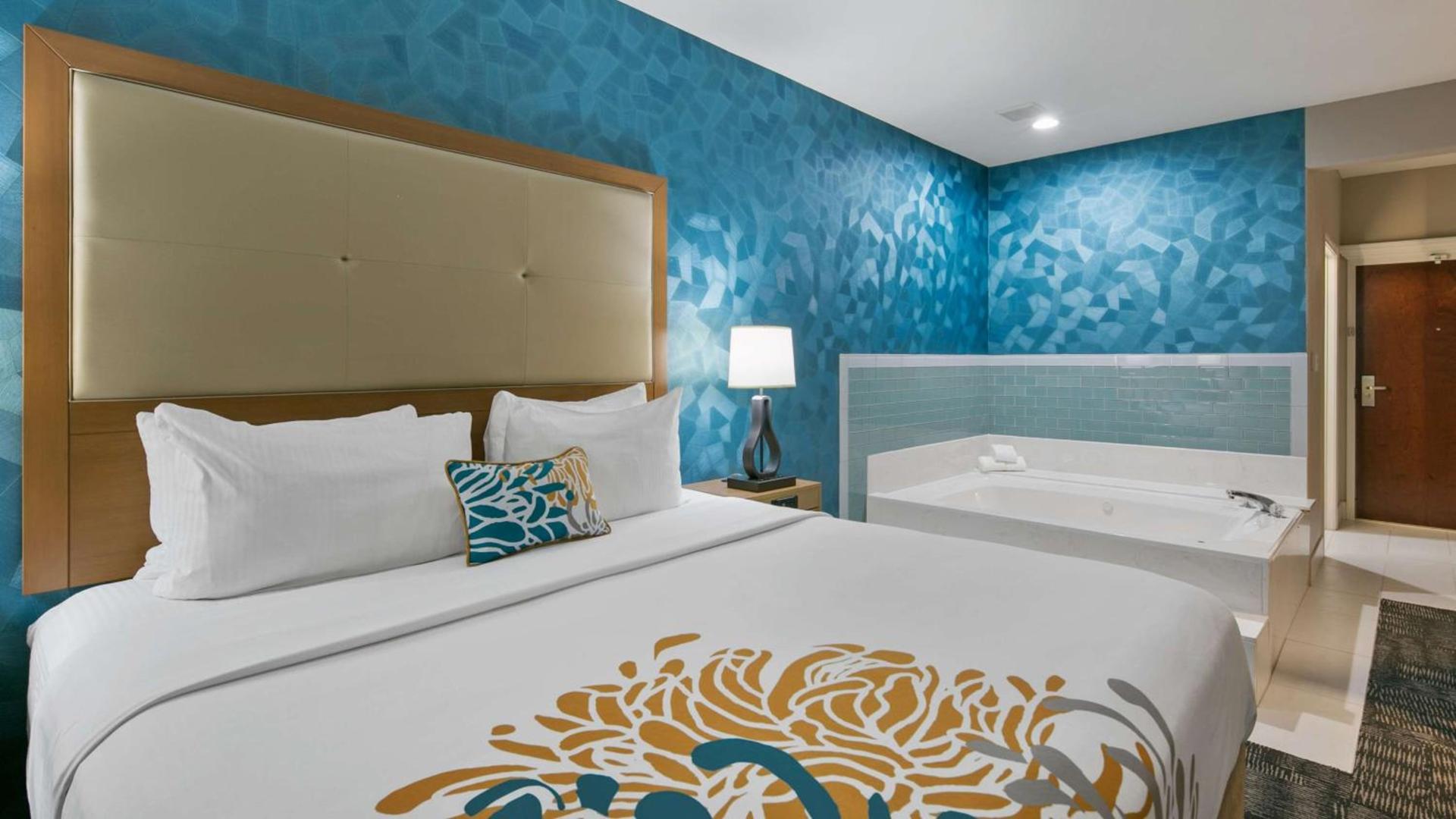 Best Western Plus Houston Atascocita Inn & Suites photo 14